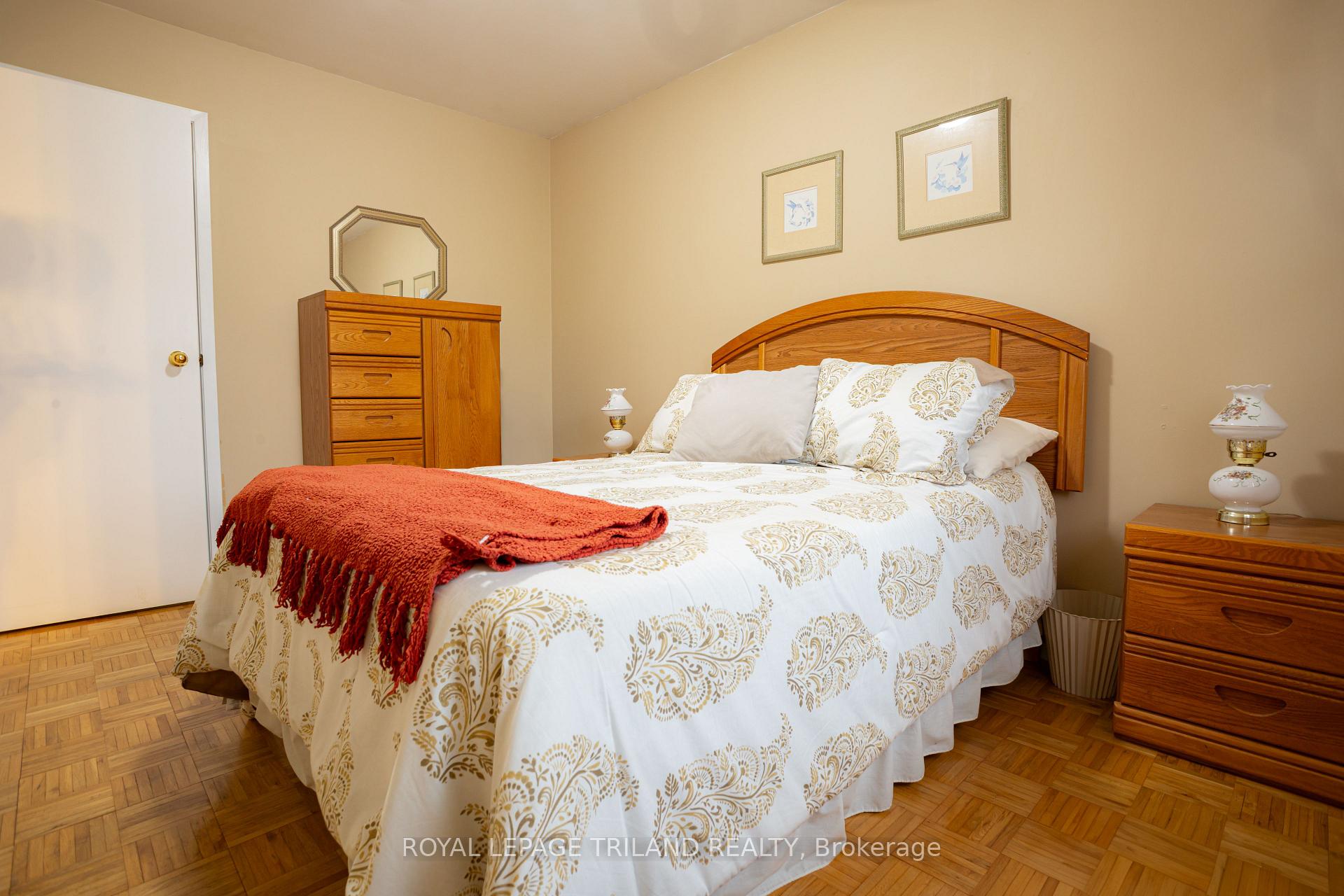 Photo 11 of 28 Raven Avenue, St. Thomas — HOMEH