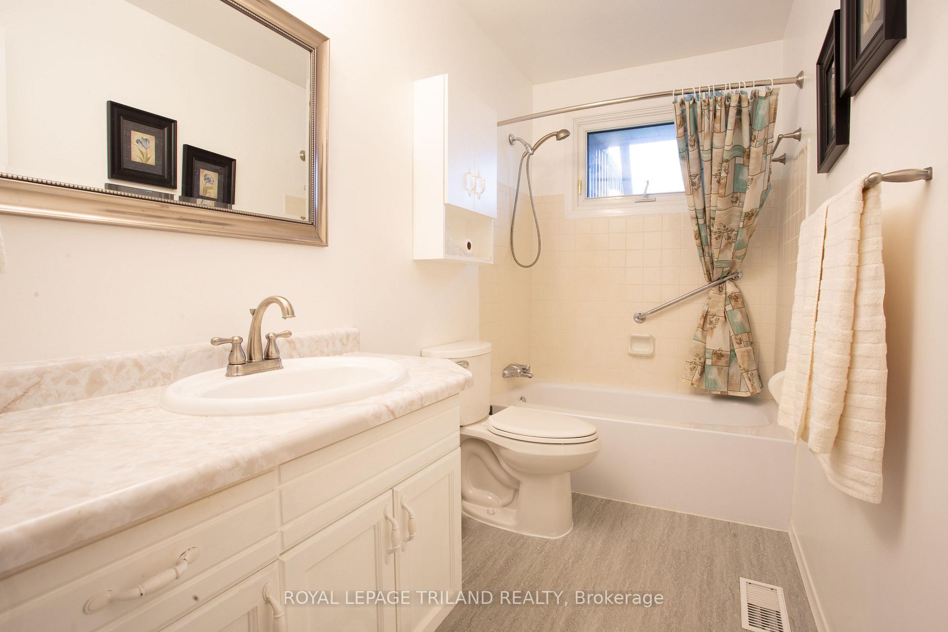 Photo 14 of 28 Raven Avenue, St. Thomas — HOMEH