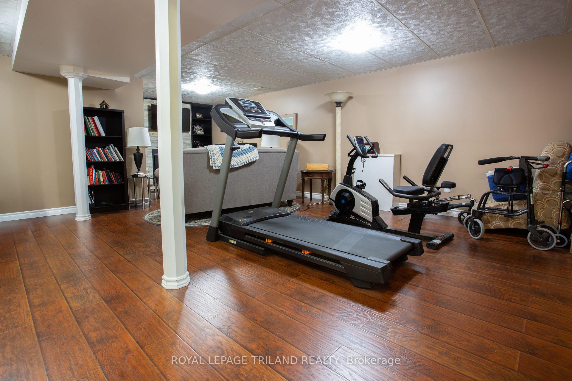 Photo 18 of 28 Raven Avenue, St. Thomas — HOMEH