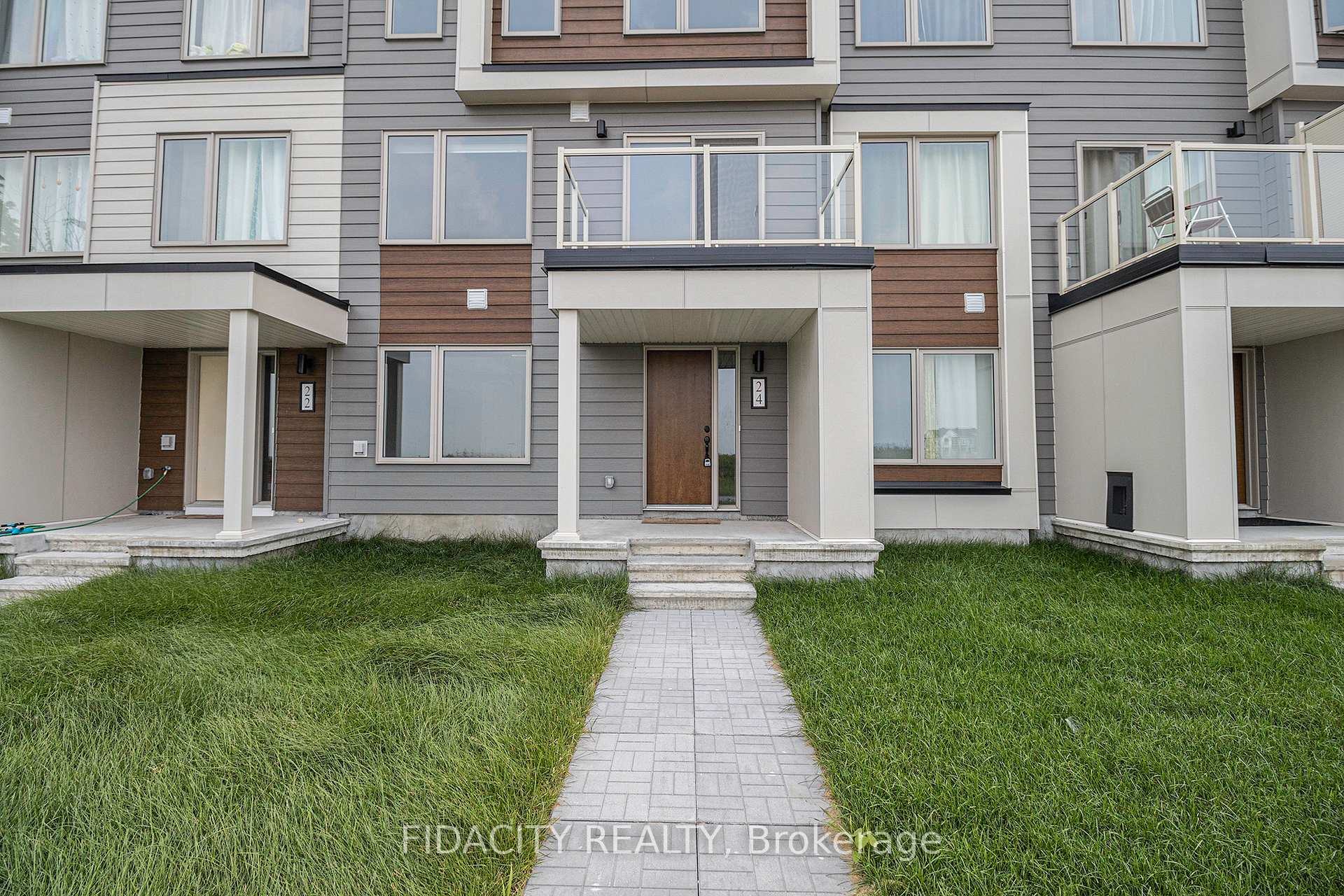 Photo 3 of 24 Limnos Lane, Ottawa, Stittsville (North) — HOMEH