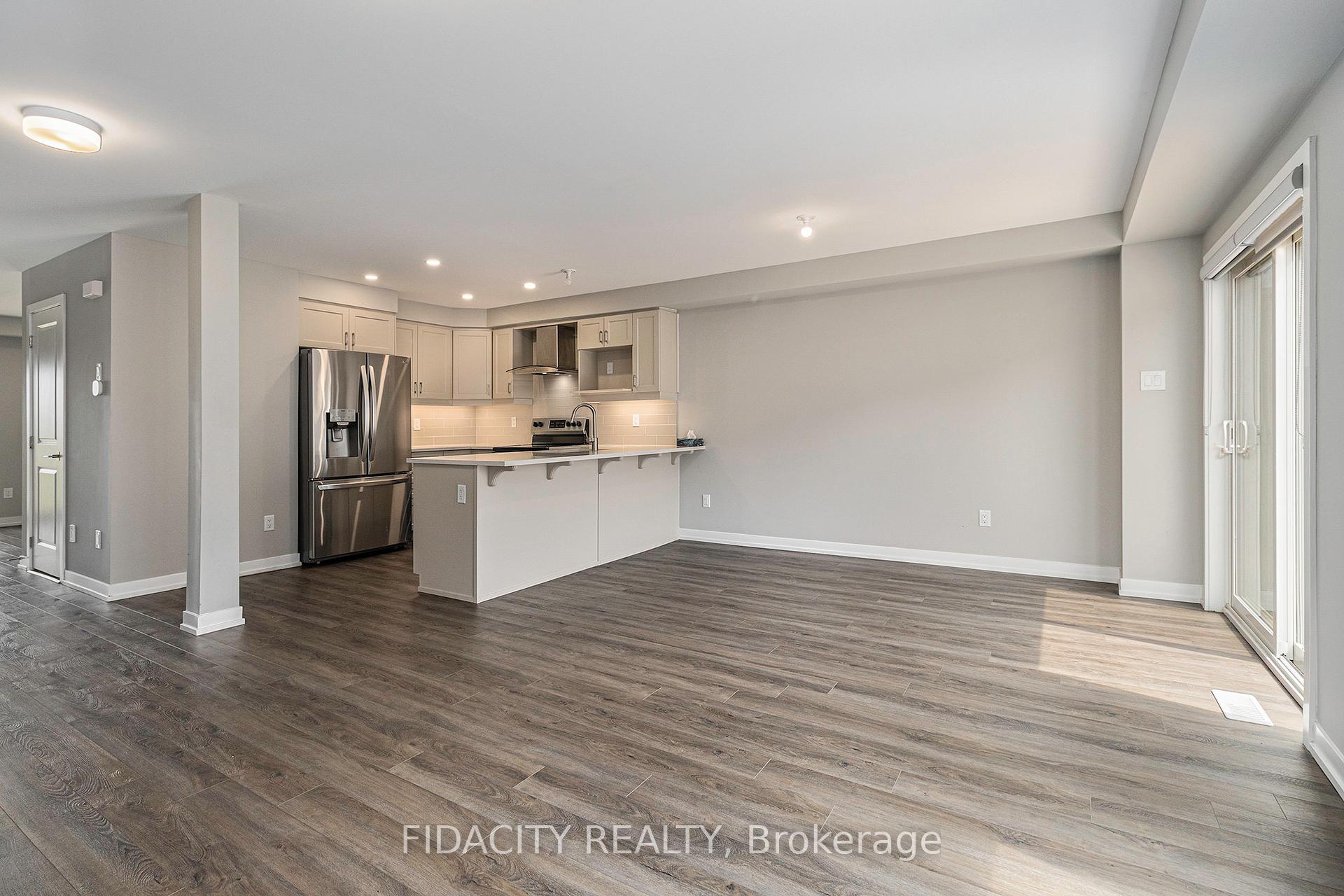 Photo 7 of 24 Limnos Lane, Ottawa, Stittsville (North) — HOMEH