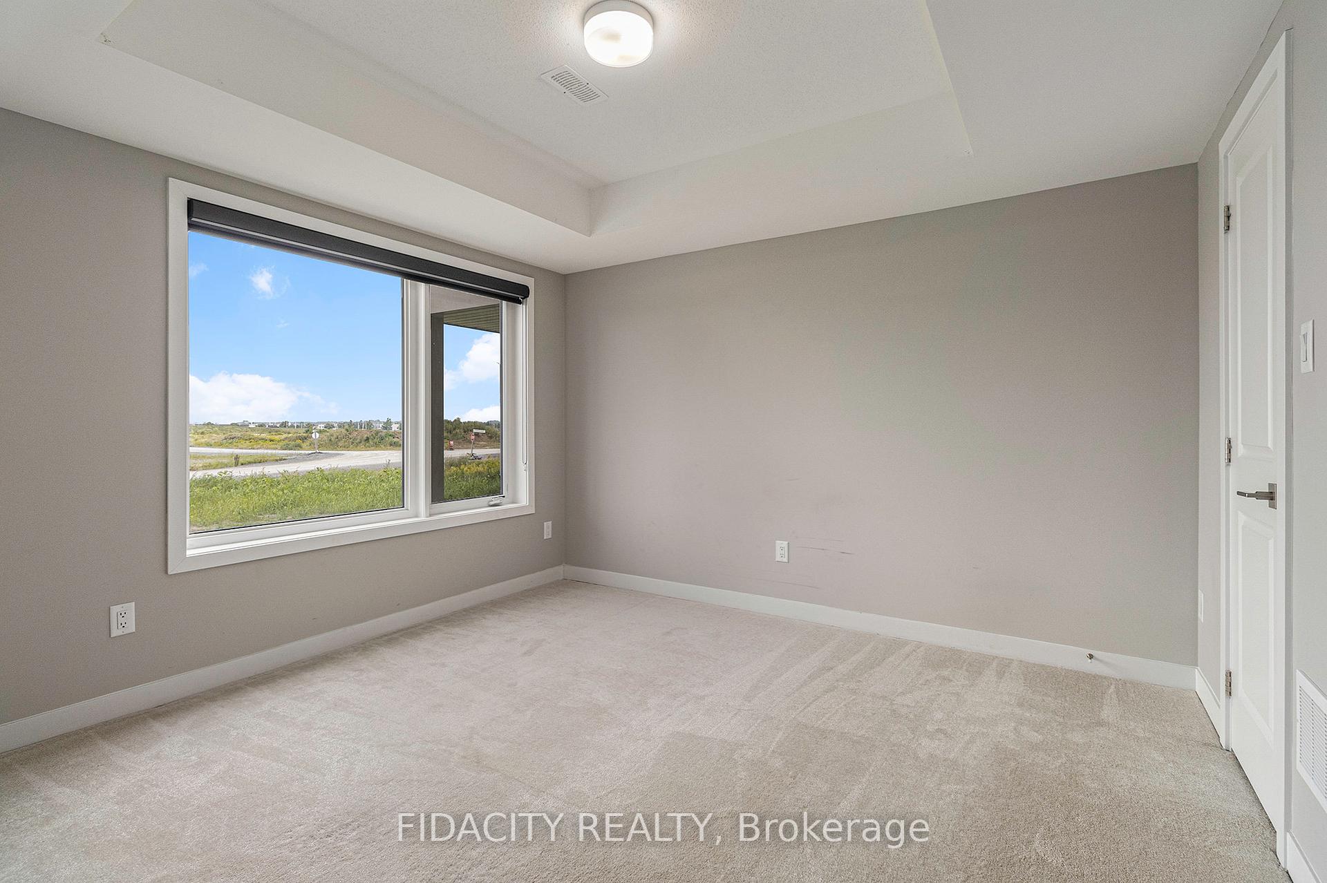 Photo 13 of 24 Limnos Lane, Ottawa, Stittsville (North) — HOMEH