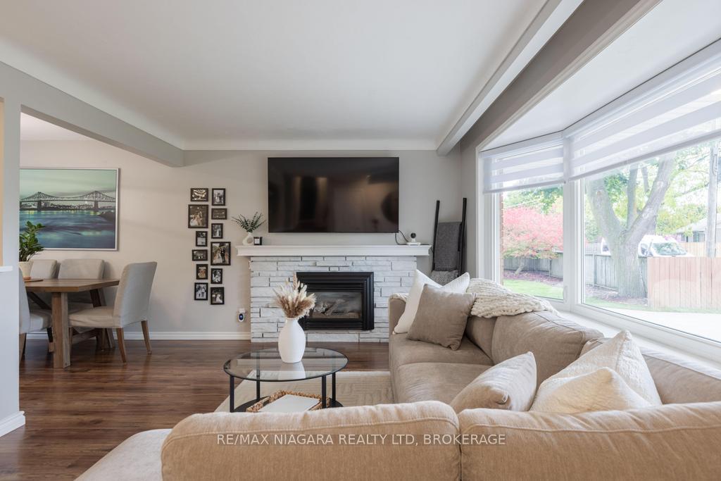 Photo 3 of 37 Parnell Road, St. Catharines, Vine/Linwell — HOMEH
