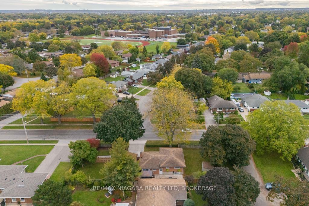 Photo 39 of 37 Parnell Road, St. Catharines, Vine/Linwell — HOMEH