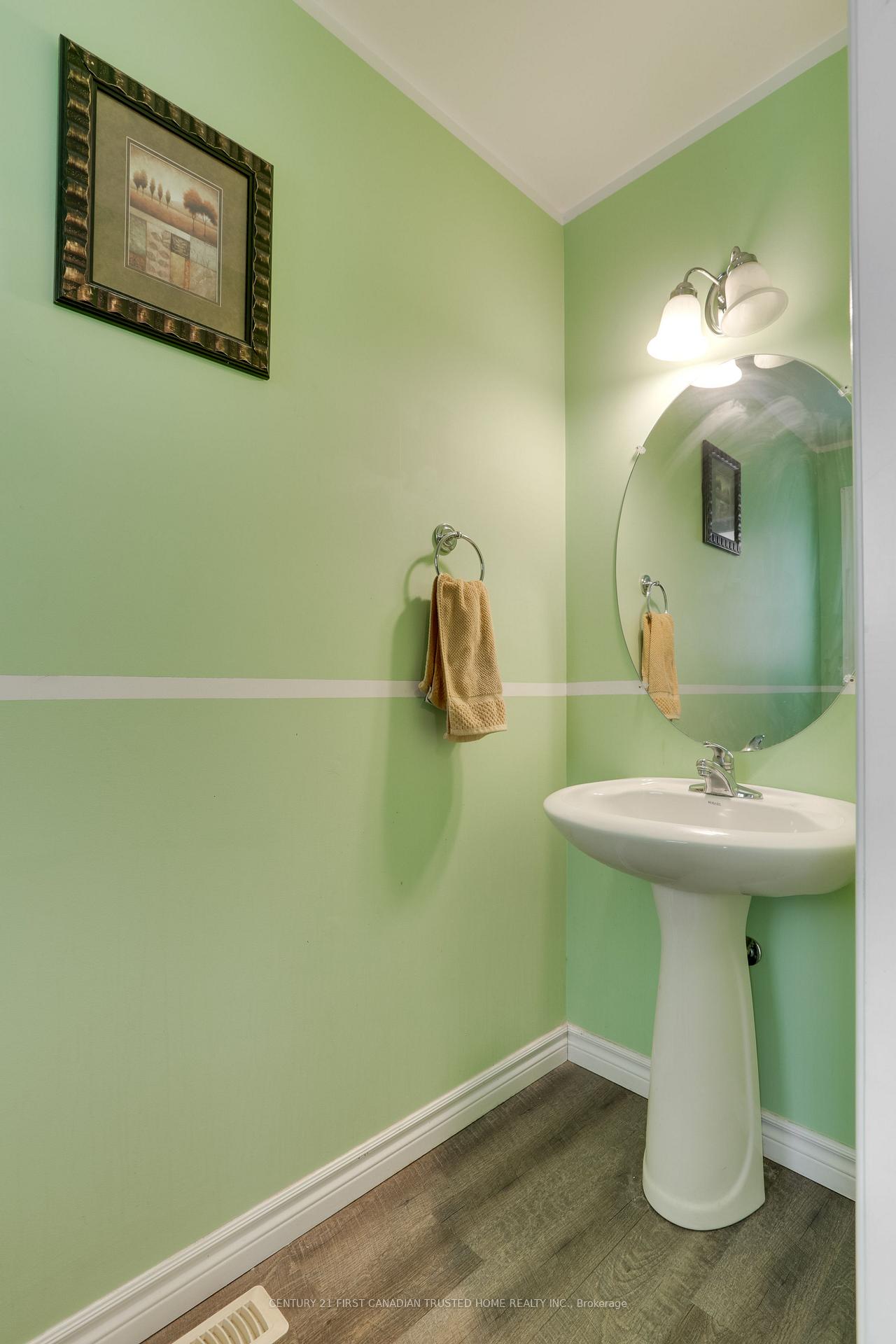 Photo 5 of 26 Peach Tree Boulevard, St. Thomas — HOMEH