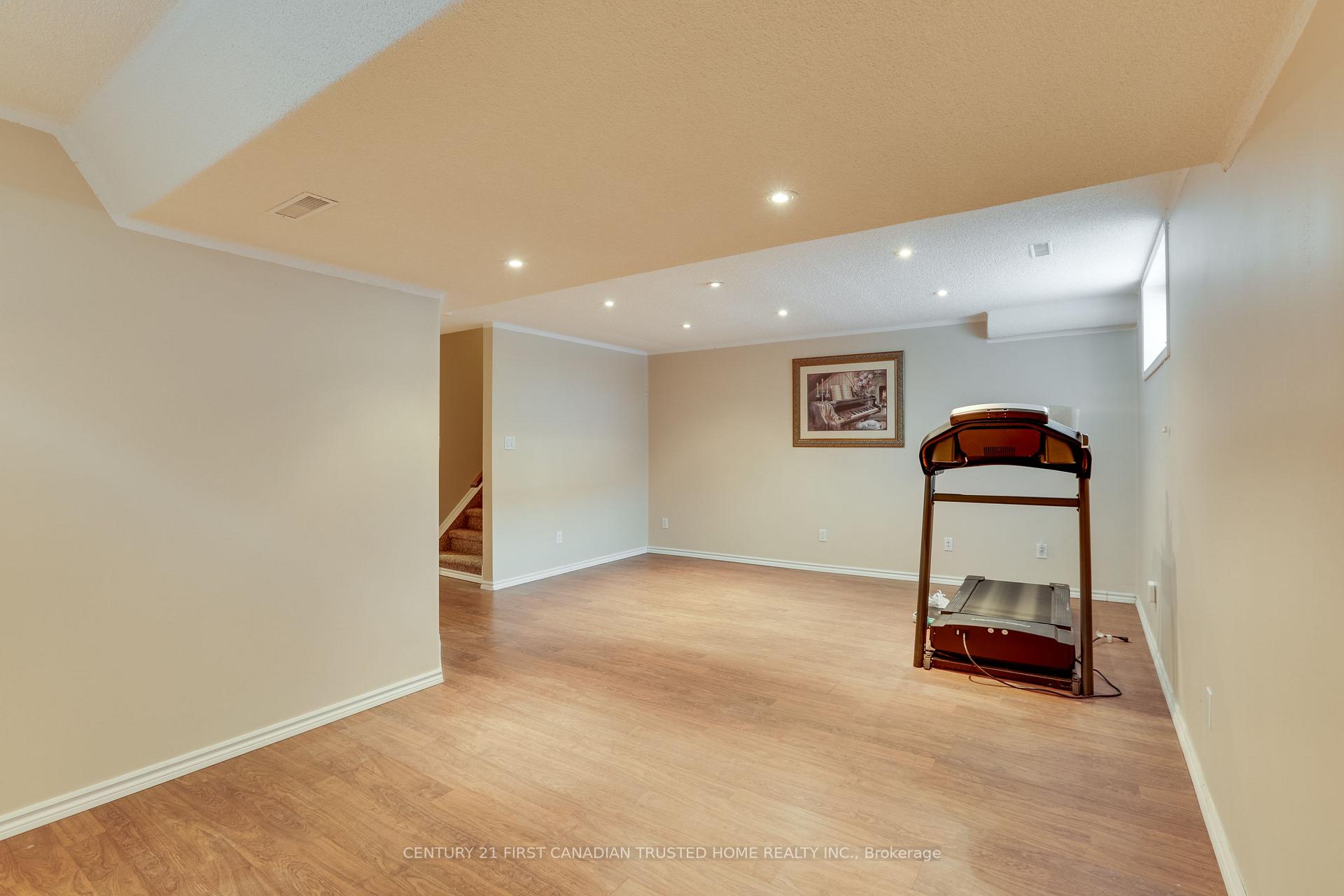 Photo 31 of 26 Peach Tree Boulevard, St. Thomas — HOMEH