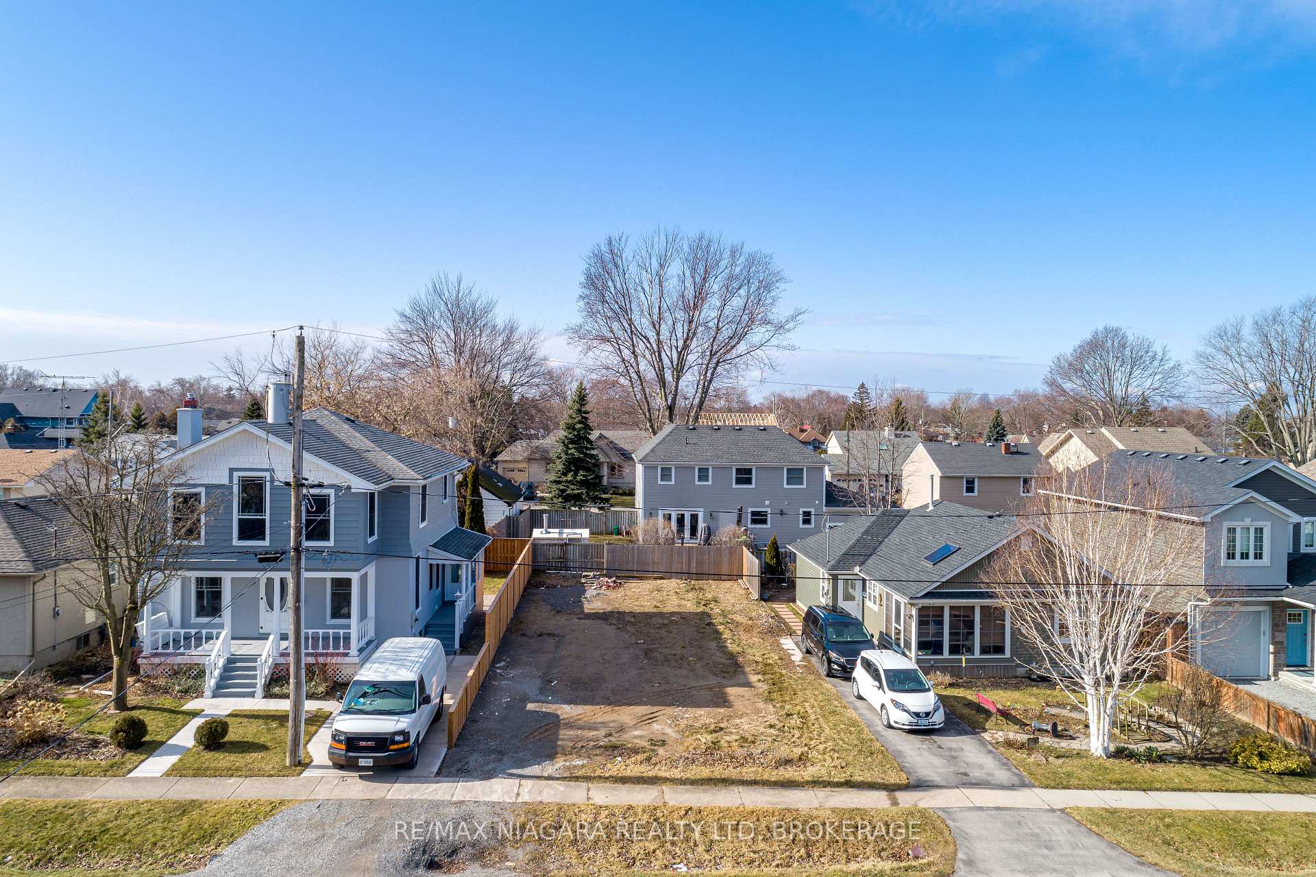 Photo 1 of 13 Shelley Avenue, St. Catharines, Port Dalhousie — HOMEH