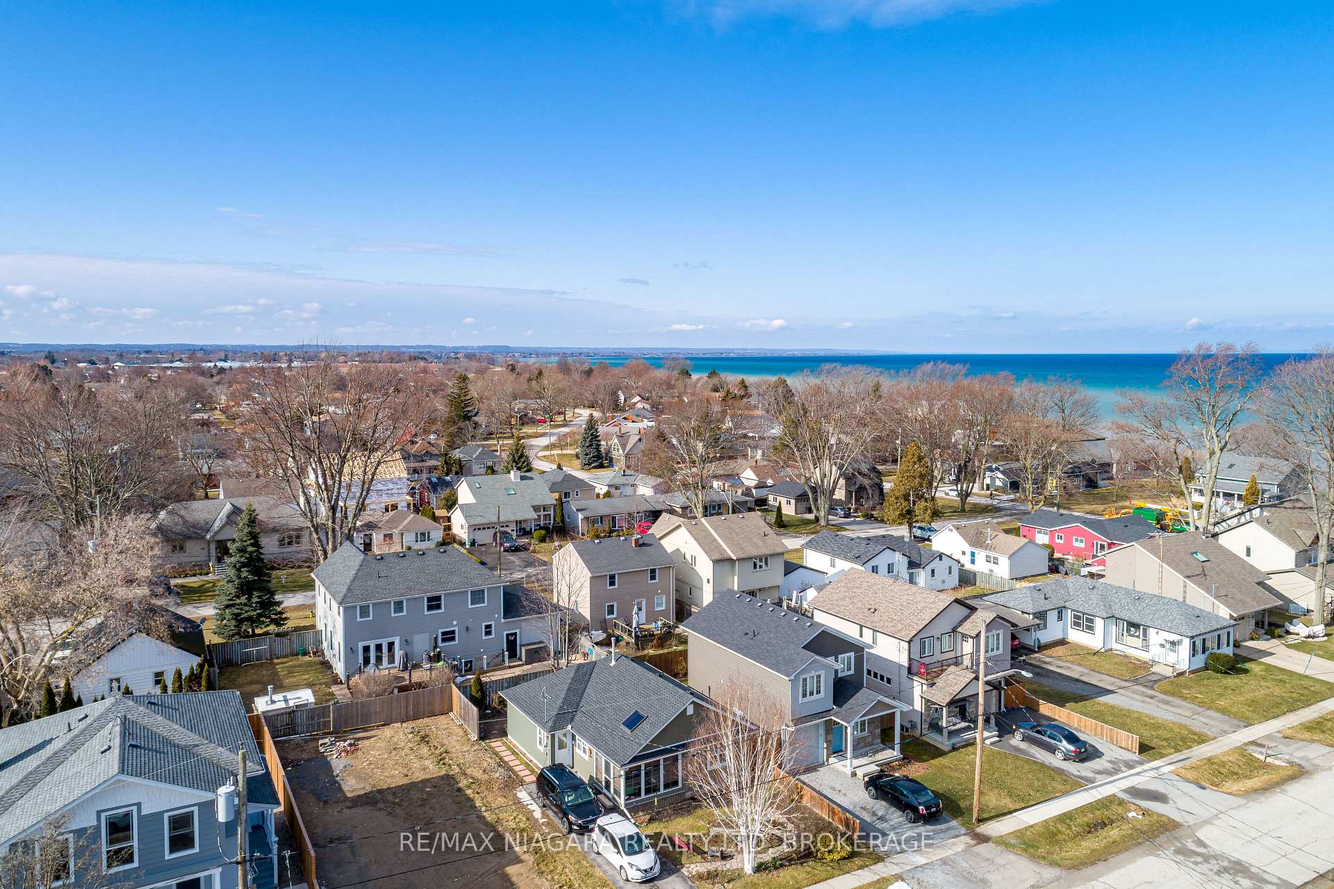Photo 2 of 13 Shelley Avenue, St. Catharines, Port Dalhousie — HOMEH