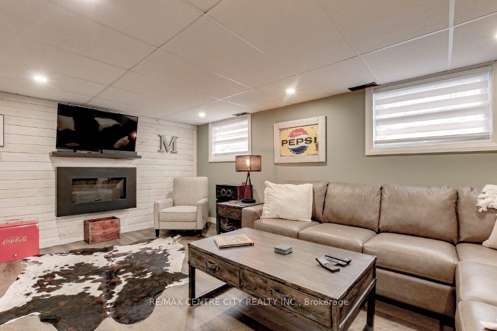 Photo 19 of 95 Lawrence Avenue, St. Thomas — HOMEH