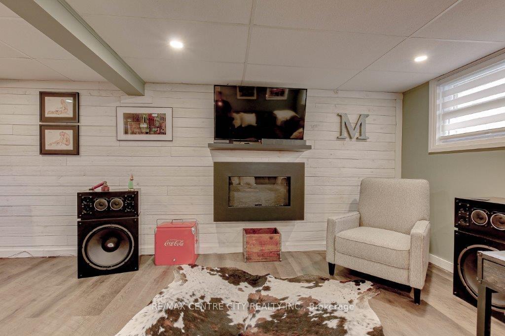 Photo 20 of 95 Lawrence Avenue, St. Thomas — HOMEH