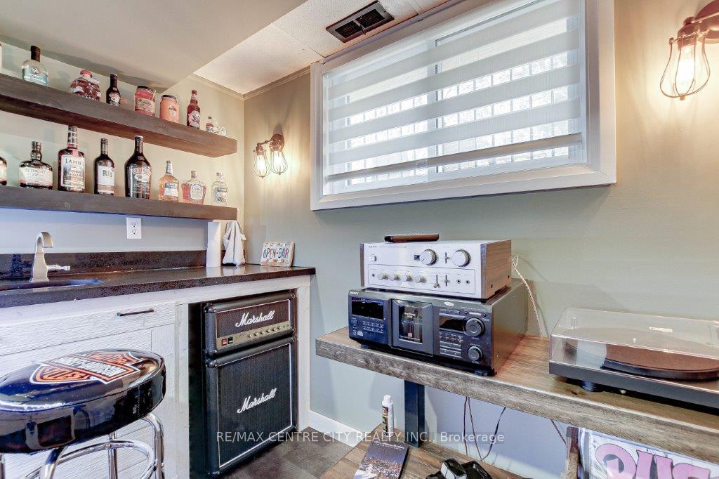 Photo 24 of 95 Lawrence Avenue, St. Thomas — HOMEH