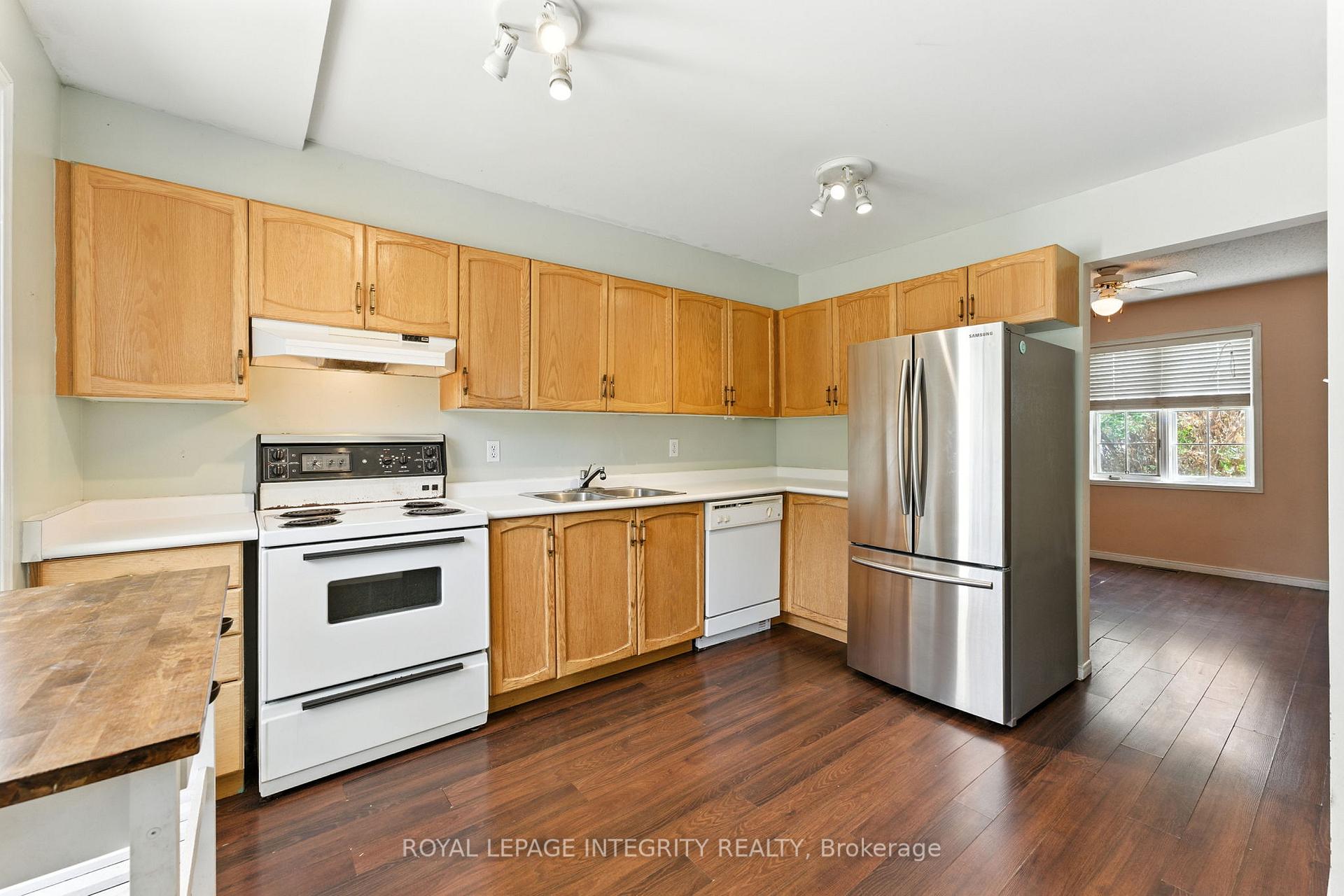 Photo 11 of 41 James Lewis Avenue, Ottawa, Stittsville (South) — HOMEH