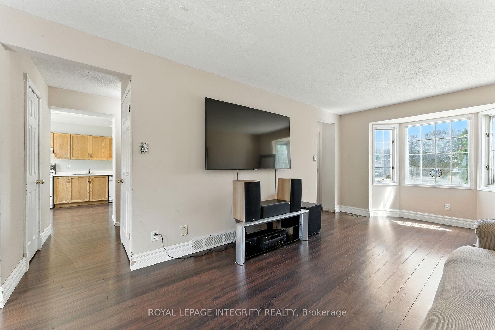 Photo 13 of 41 James Lewis Avenue, Ottawa, Stittsville (South) — HOMEH
