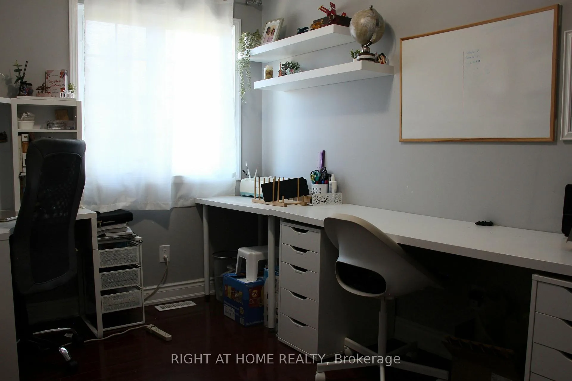 Photo 18 of 144 Cadillac Crescent, Brampton, Fletcher's Meadow — HOMEH