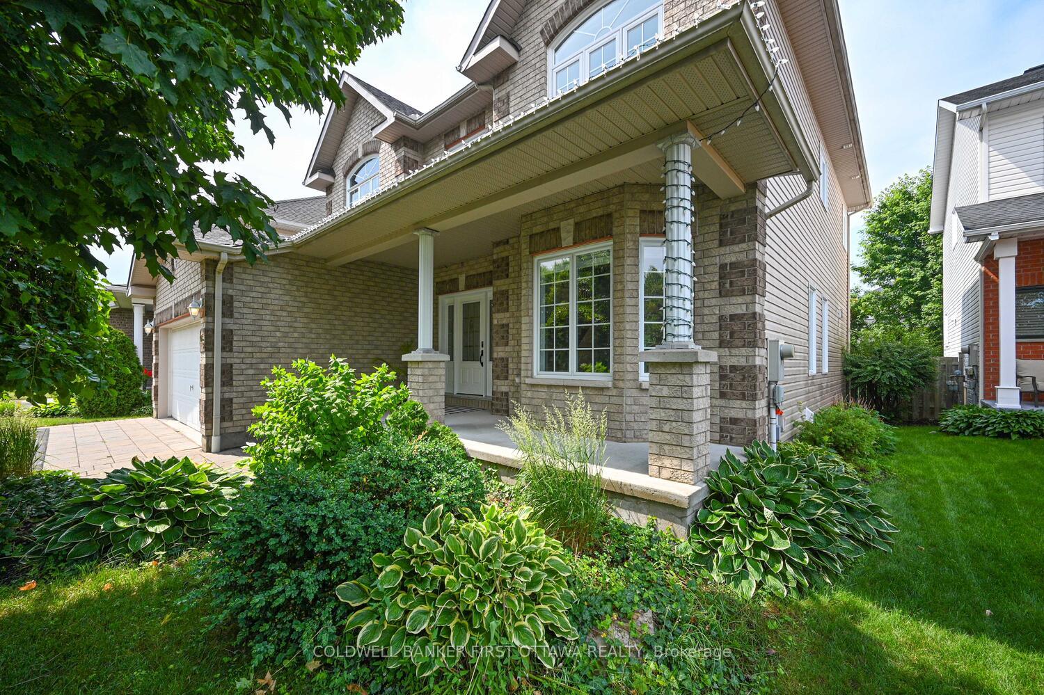 Photo 2 of 105 Sirocco Crescent, Ottawa, Stittsville (North) — HOMEH