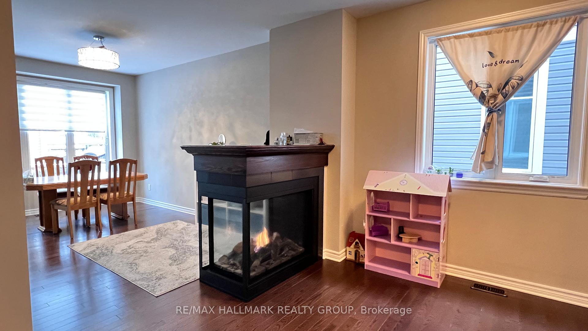 Photo 4 of 322 Warmstone Drive, Ottawa, Stittsville (North) — HOMEH