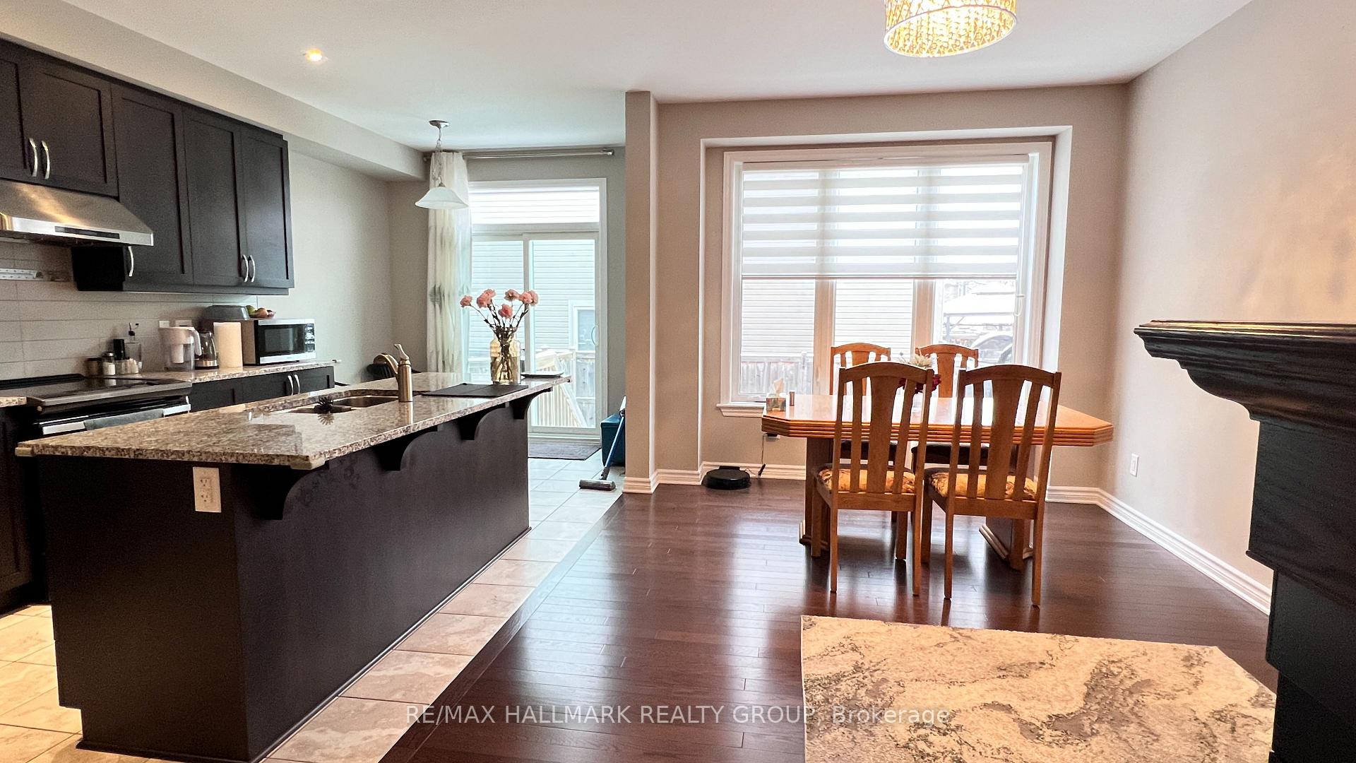 Photo 7 of 322 Warmstone Drive, Ottawa, Stittsville (North) — HOMEH