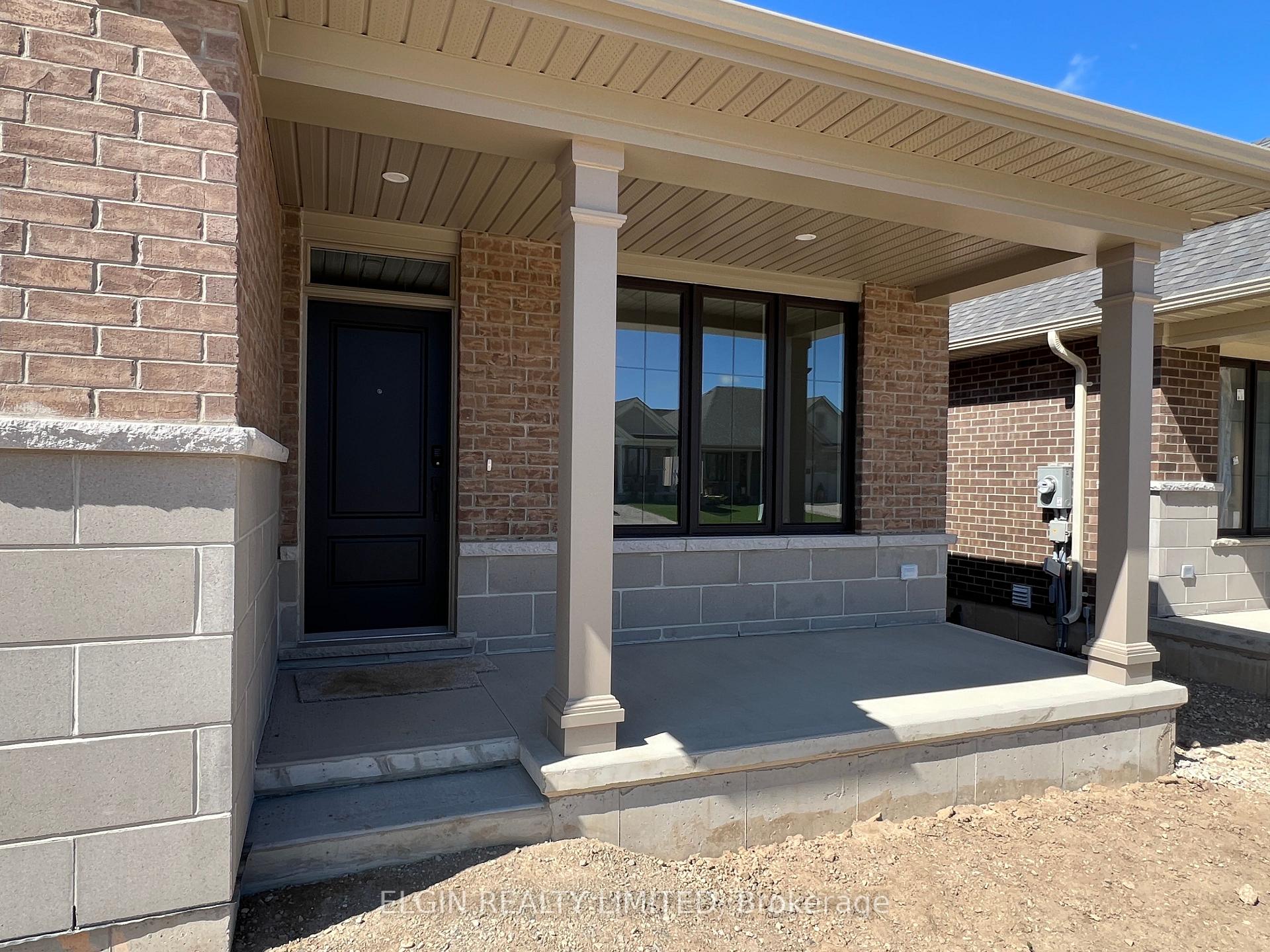 Photo 2 of 31 Dunning Way, St. Thomas — HOMEH