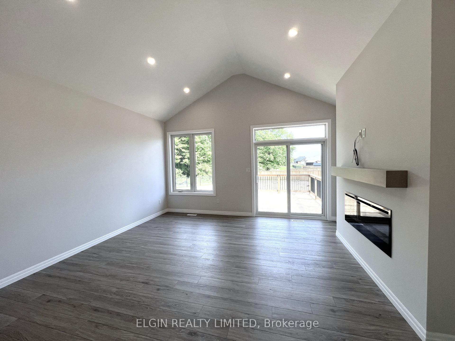Photo 15 of 31 Dunning Way, St. Thomas — HOMEH