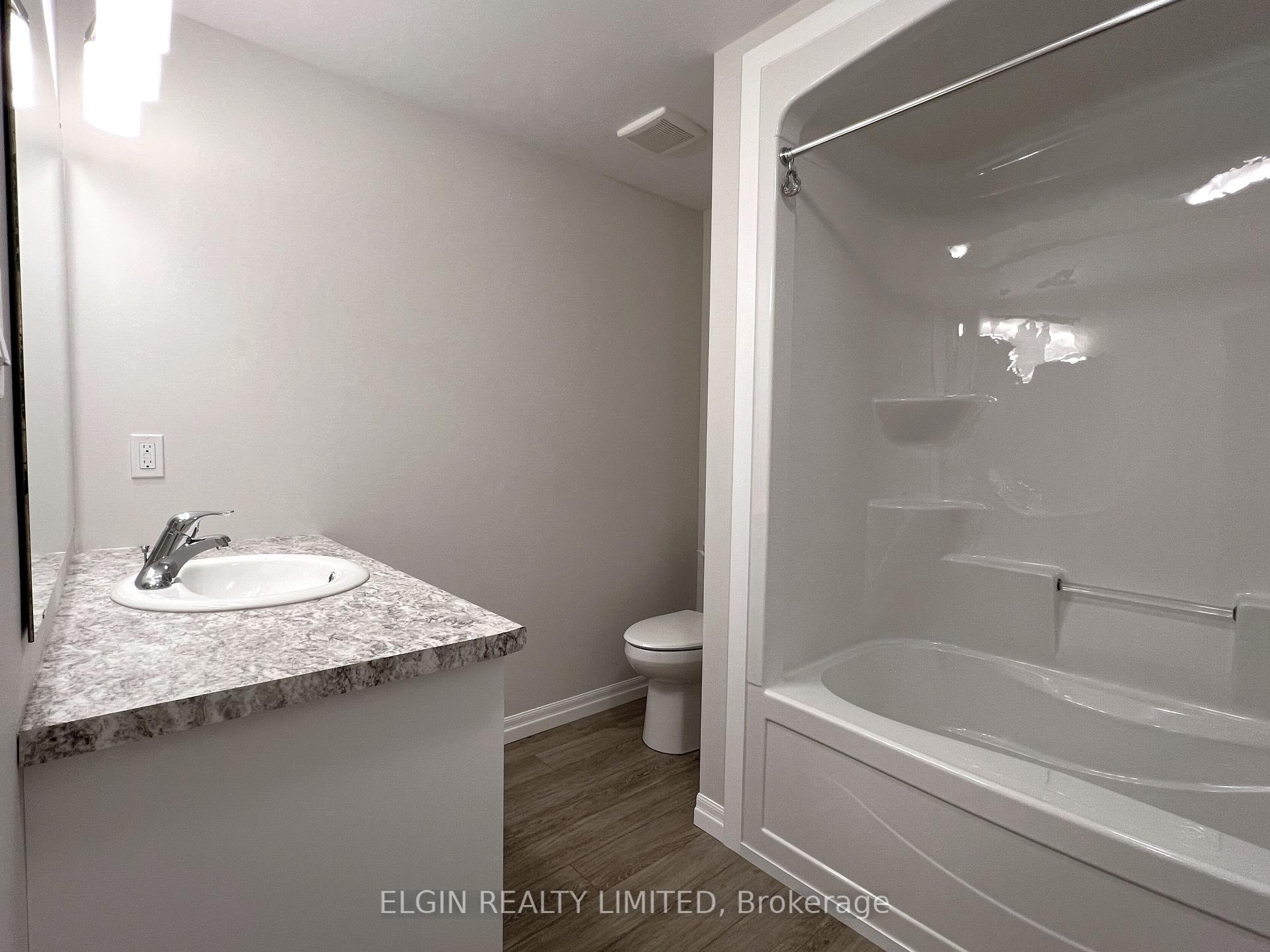 Photo 22 of 31 Dunning Way, St. Thomas — HOMEH