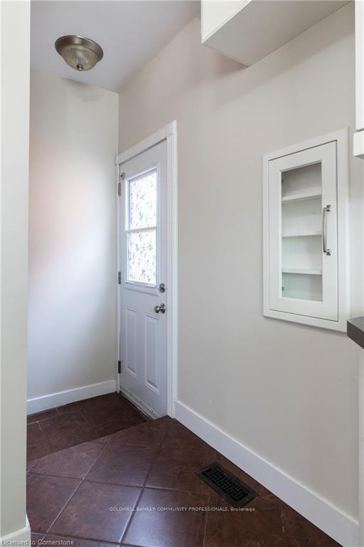 Photo 15 of 18 Masterson Drive, St. Catharines, Glendale/Glenridge — HOMEH