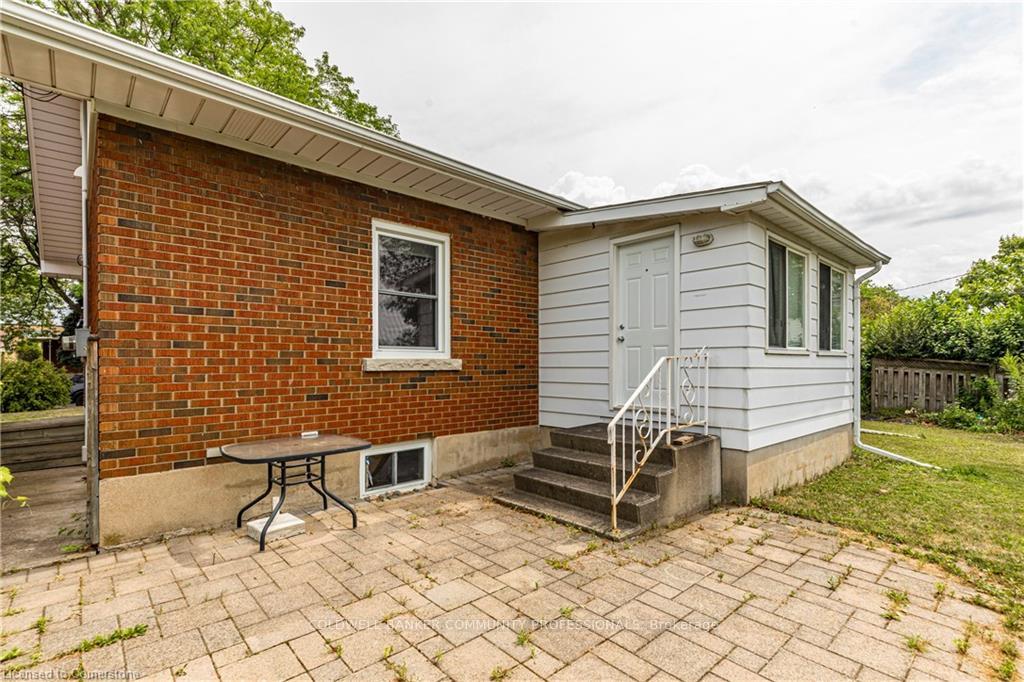 Photo 36 of 18 Masterson Drive, St. Catharines, Glendale/Glenridge — HOMEH