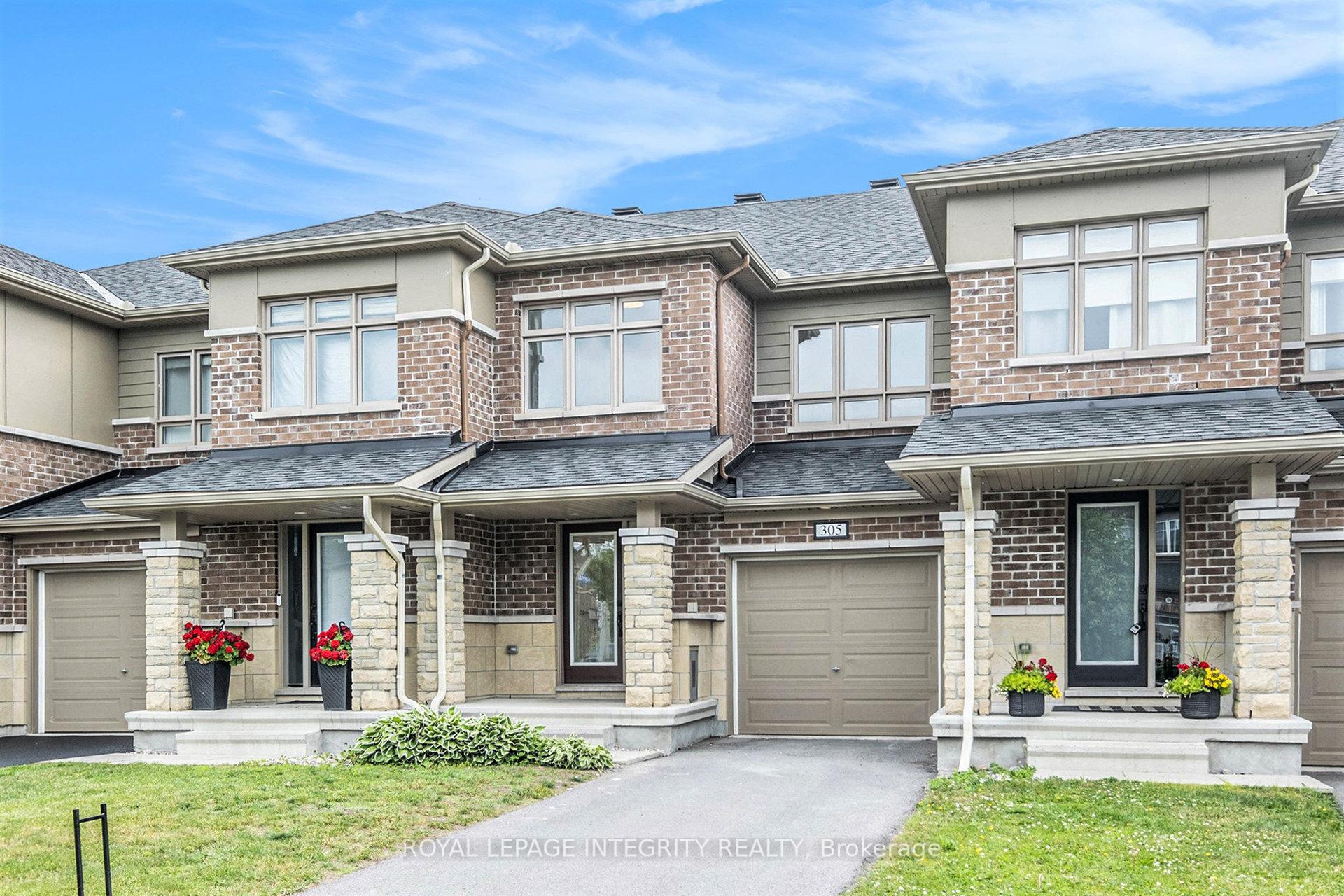 Photo 2 of 305 Lipizzaner Street, Ottawa, Stittsville (South) — HOMEH