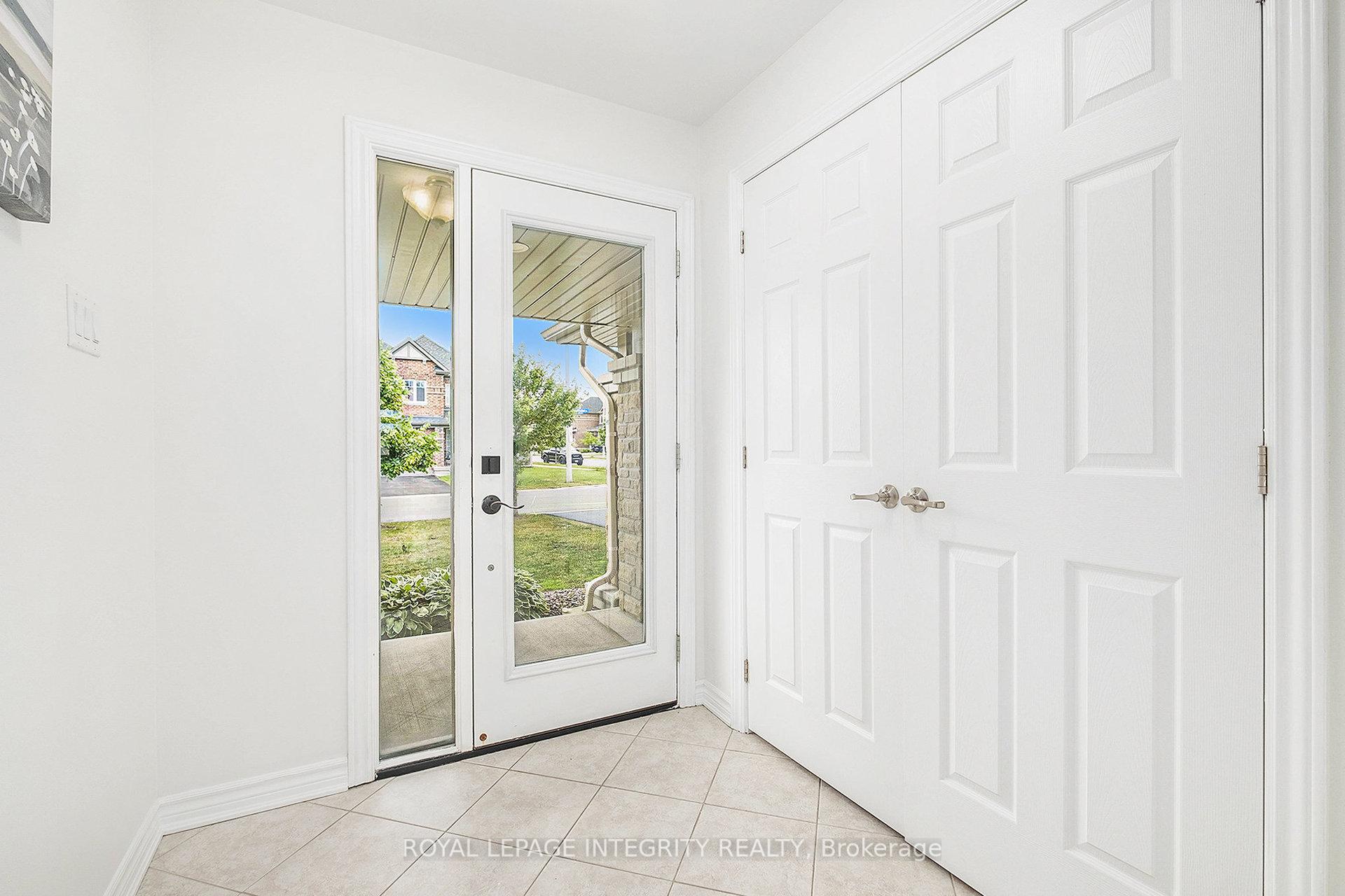 Photo 4 of 305 Lipizzaner Street, Ottawa, Stittsville (South) — HOMEH