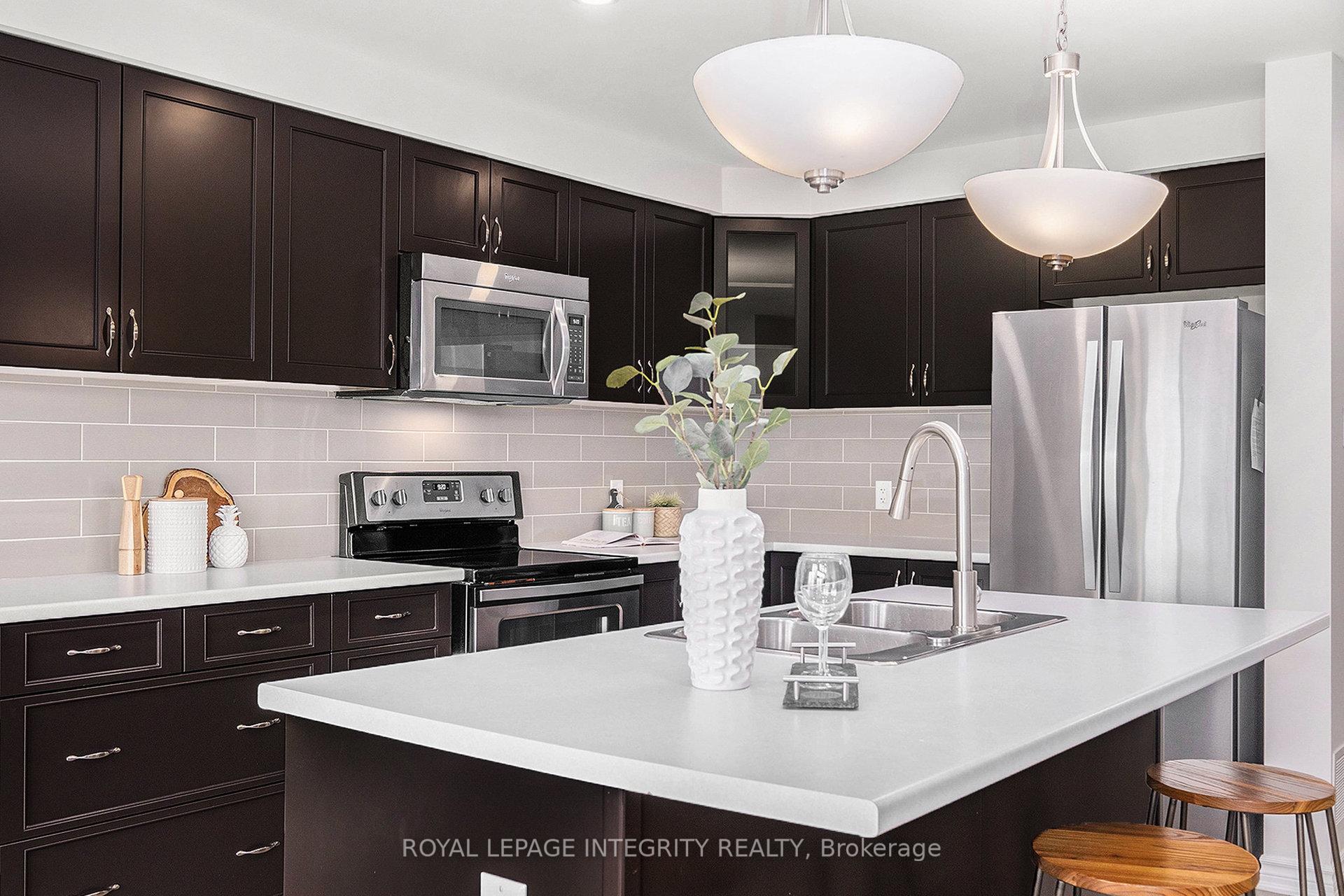 Photo 14 of 305 Lipizzaner Street, Ottawa, Stittsville (South) — HOMEH