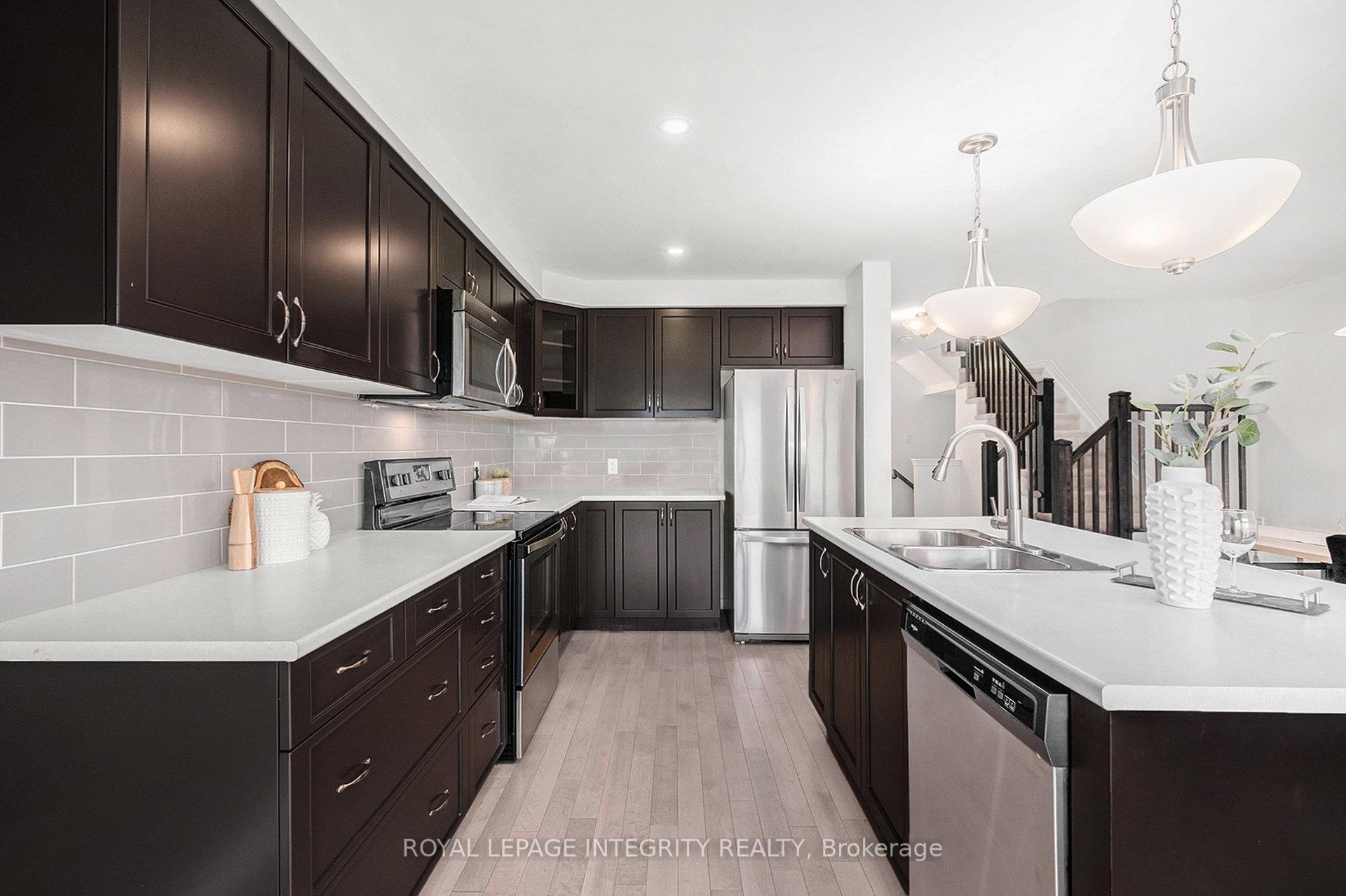 Photo 15 of 305 Lipizzaner Street, Ottawa, Stittsville (South) — HOMEH