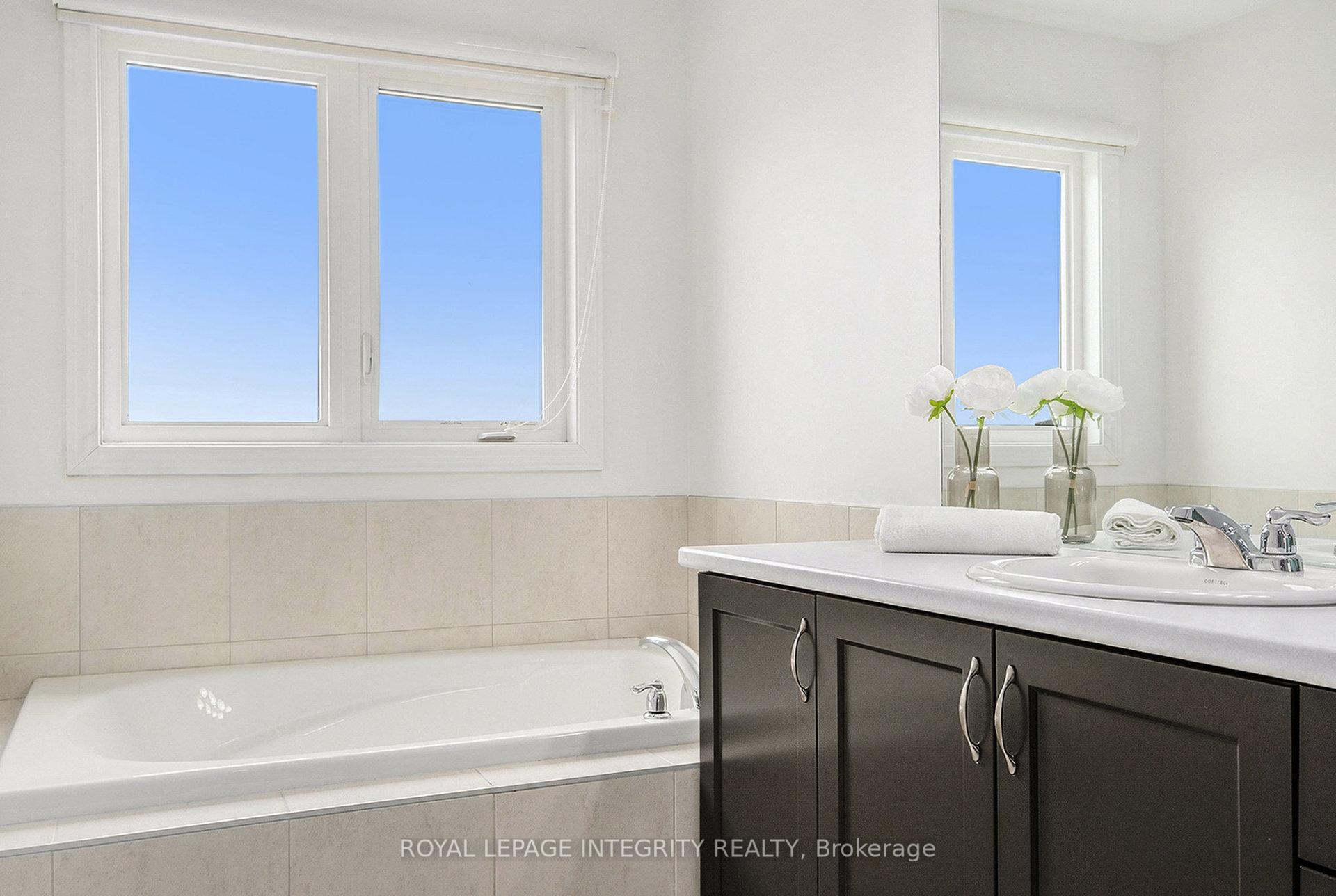 Photo 26 of 305 Lipizzaner Street, Ottawa, Stittsville (South) — HOMEH