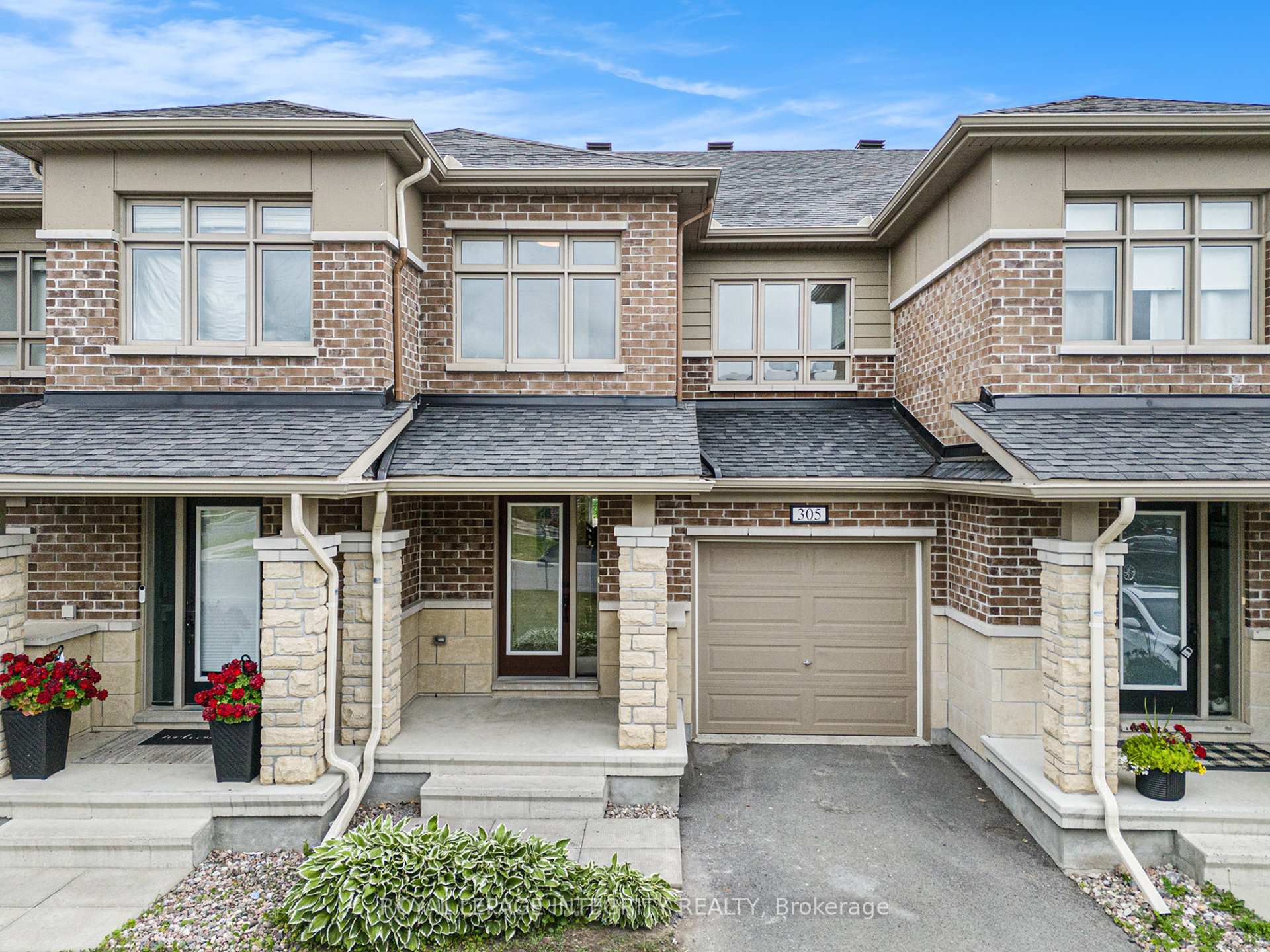 Photo 32 of 305 Lipizzaner Street, Ottawa, Stittsville (South) — HOMEH