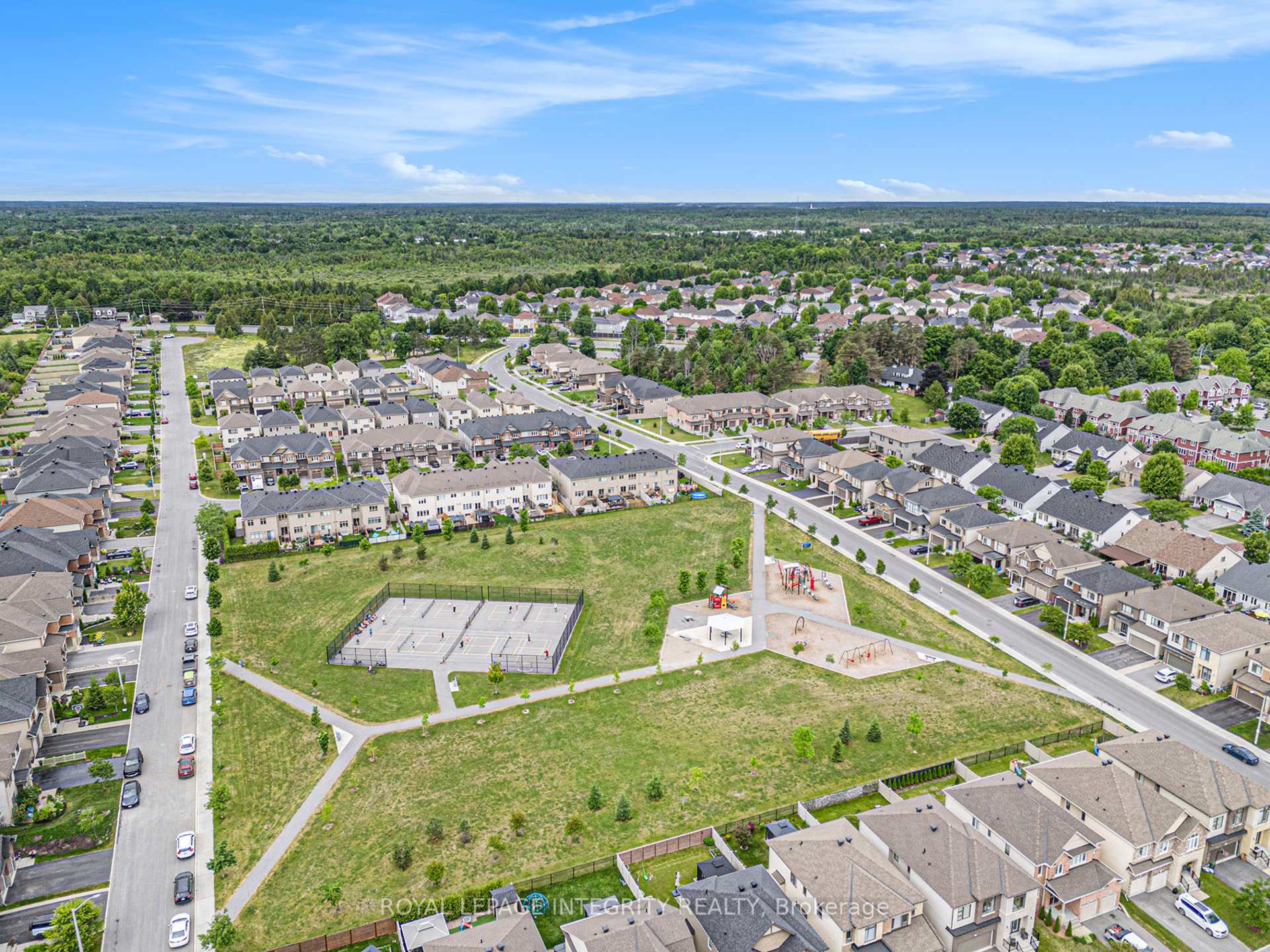 Photo 35 of 305 Lipizzaner Street, Ottawa, Stittsville (South) — HOMEH