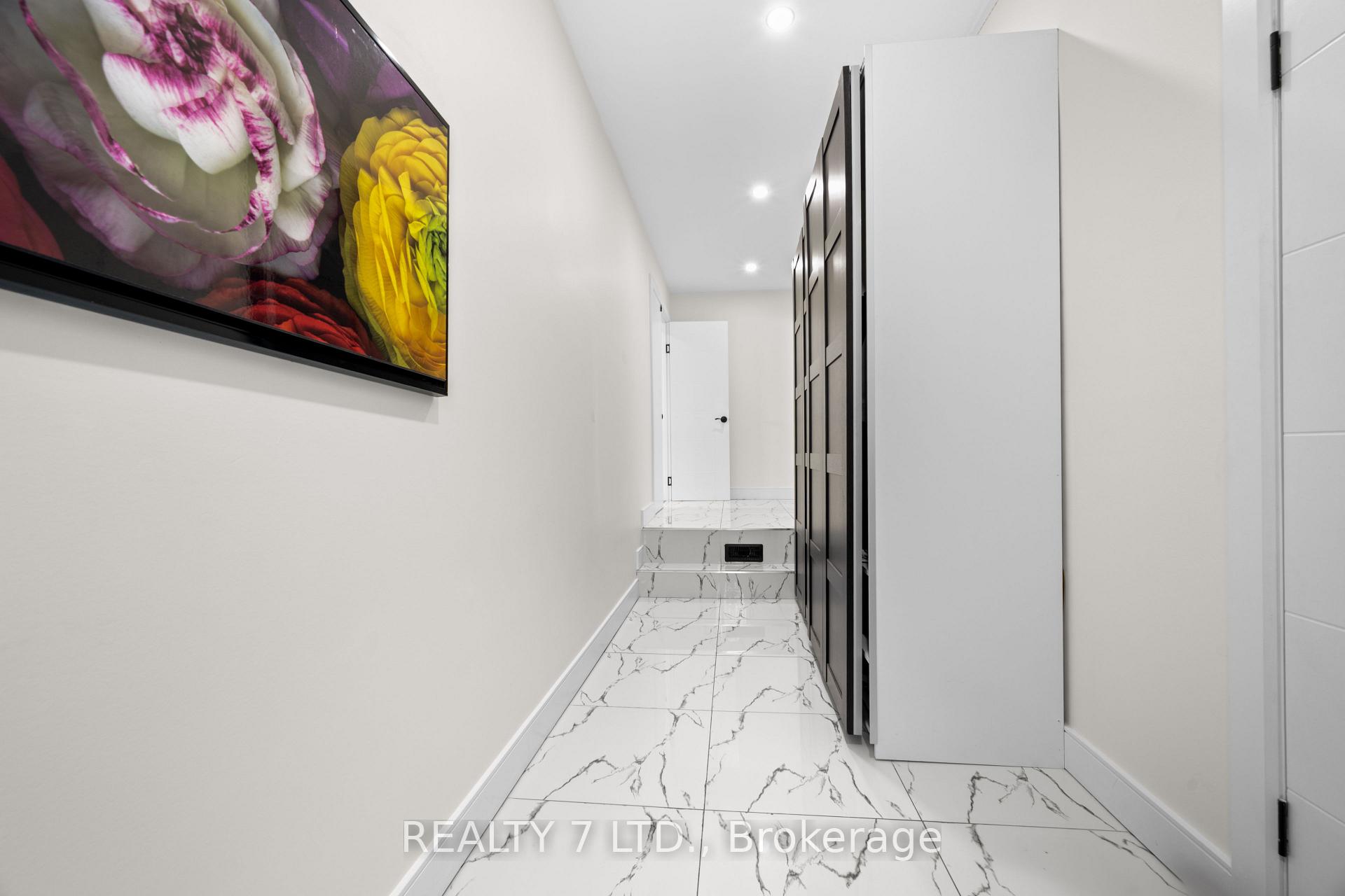 Photo 5 of 674 Vine Street, St. Catharines, Lakeshore — HOMEH