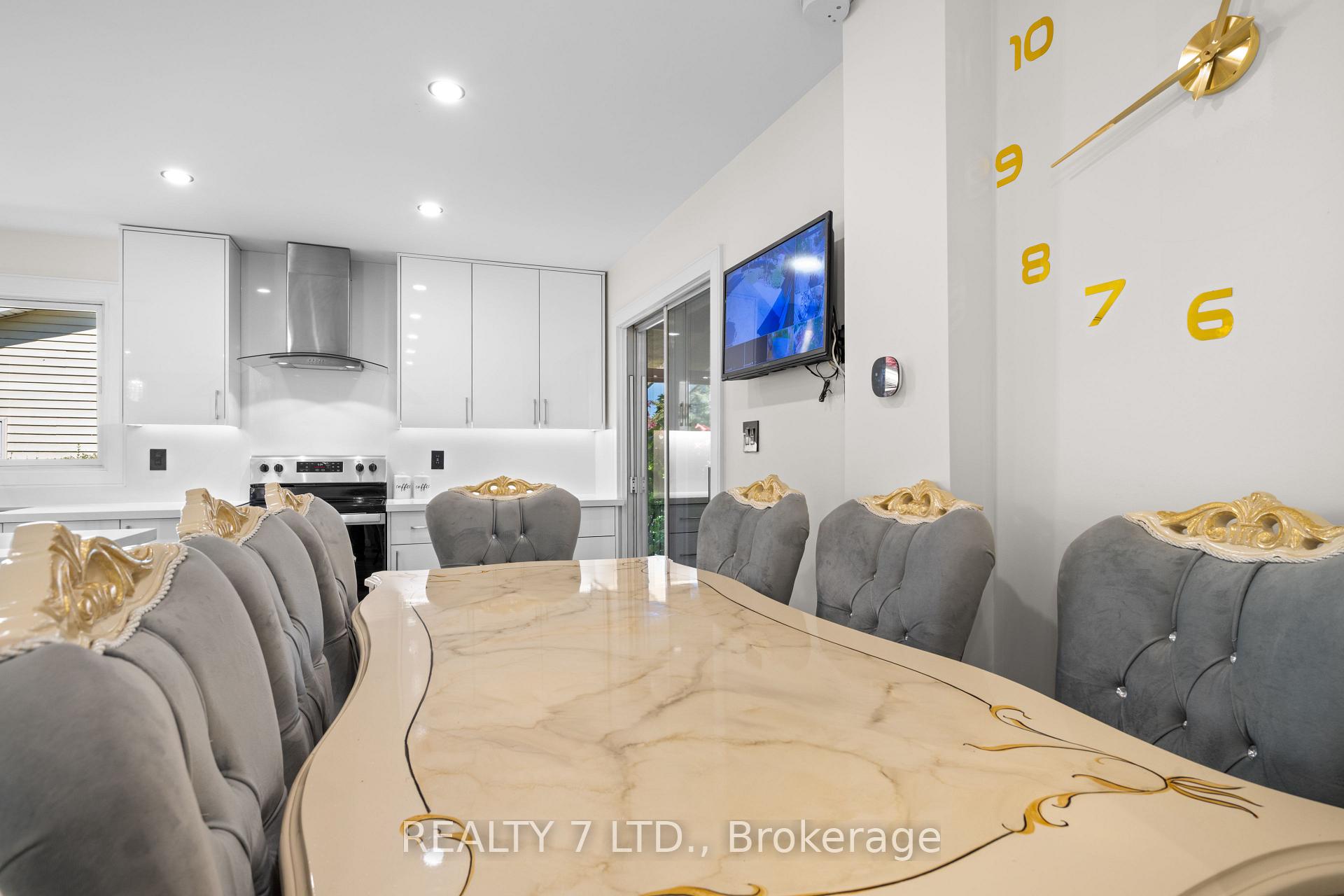 Photo 10 of 674 Vine Street, St. Catharines, Lakeshore — HOMEH