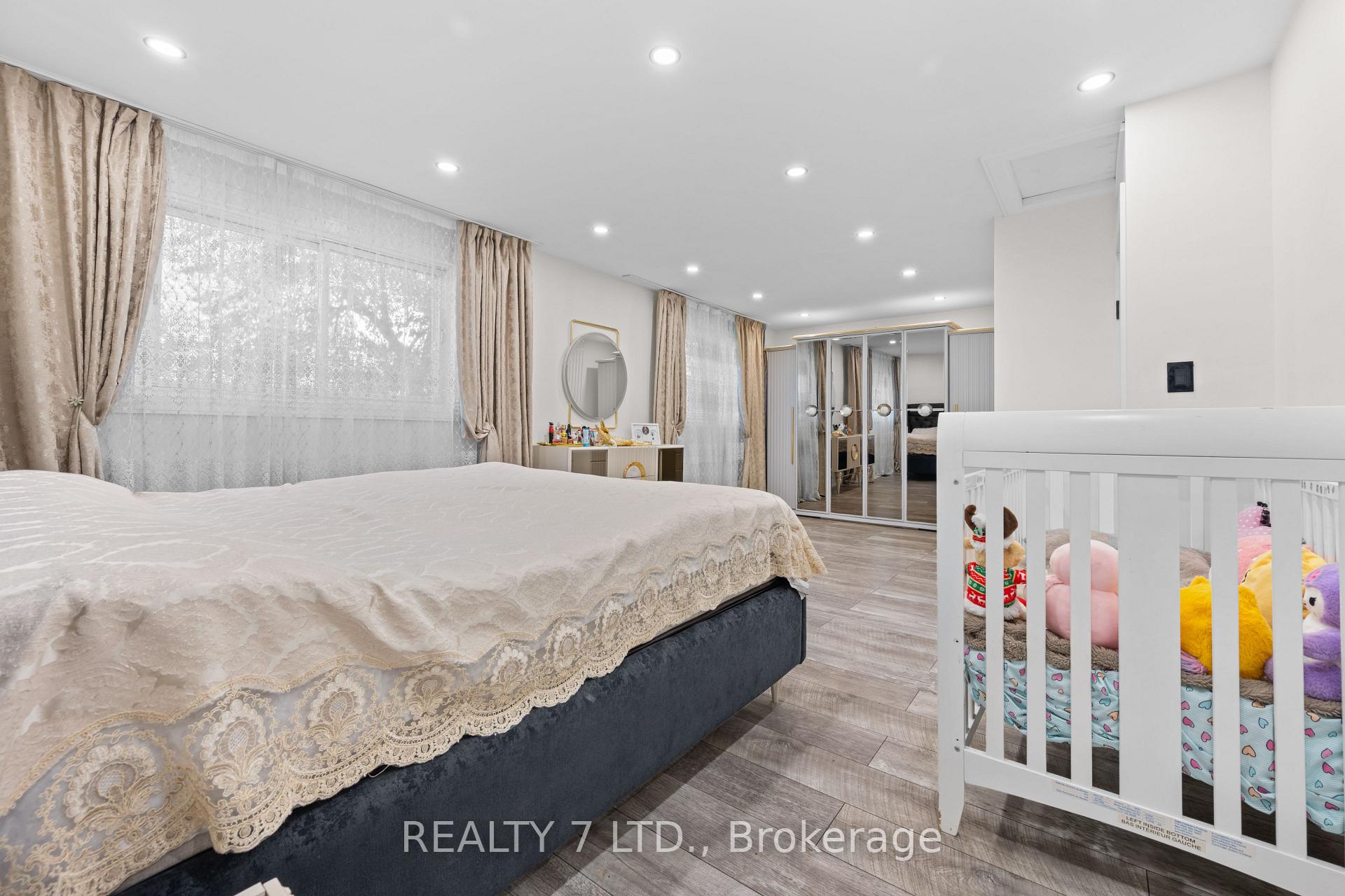 Photo 18 of 674 Vine Street, St. Catharines, Lakeshore — HOMEH