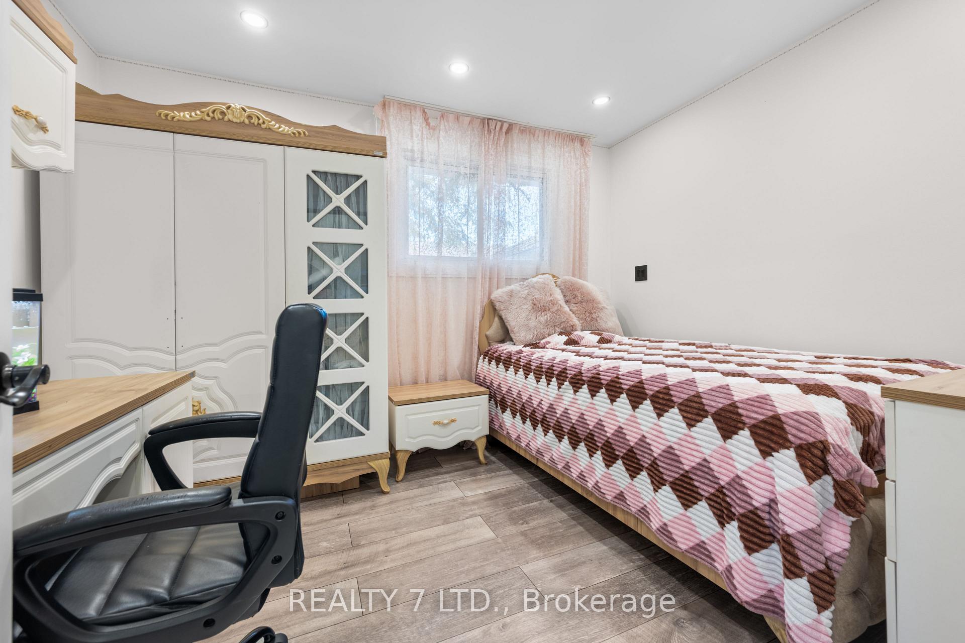 Photo 22 of 674 Vine Street, St. Catharines, Lakeshore — HOMEH
