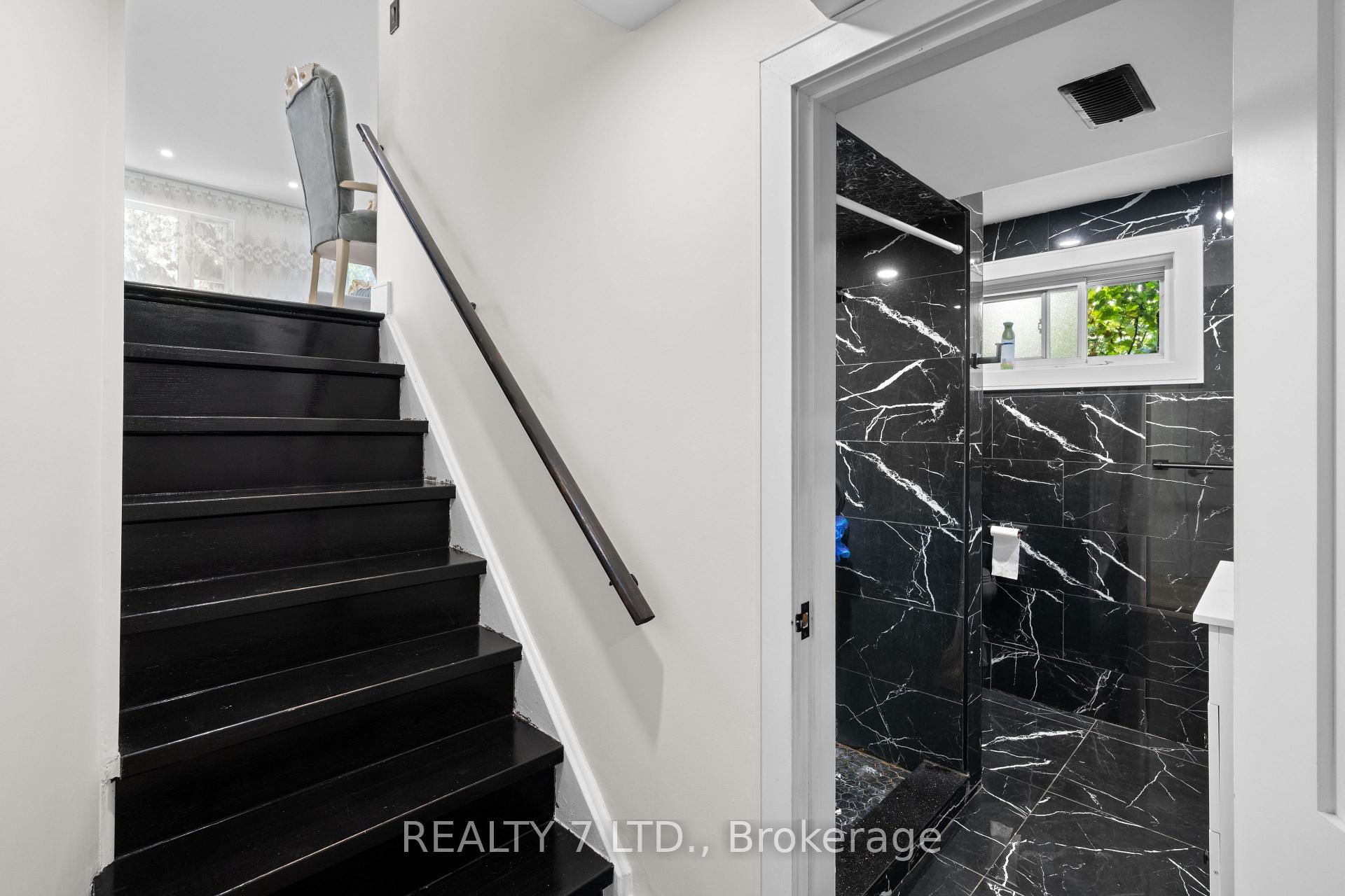 Photo 24 of 674 Vine Street, St. Catharines, Lakeshore — HOMEH