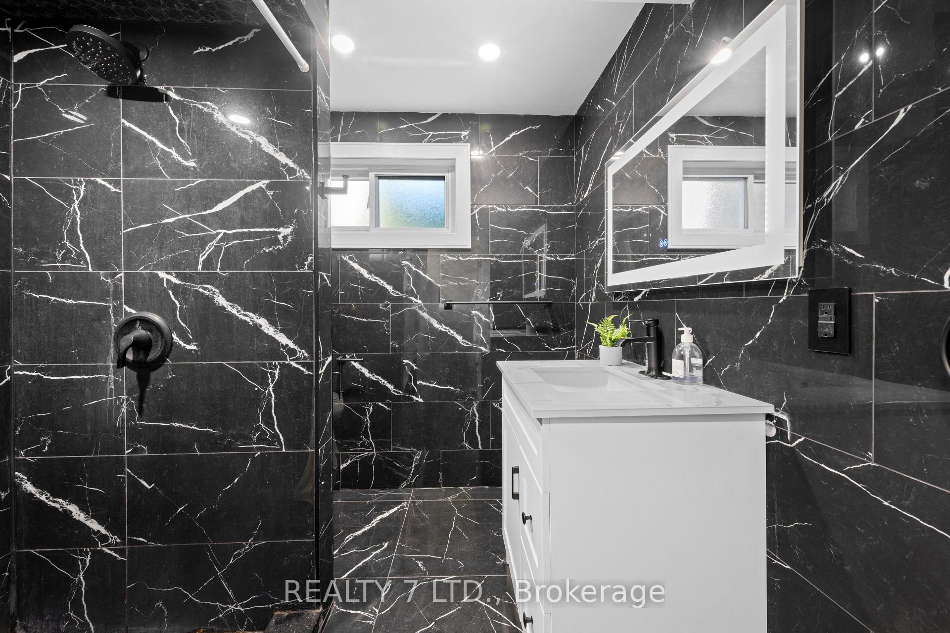 Photo 25 of 674 Vine Street, St. Catharines, Lakeshore — HOMEH