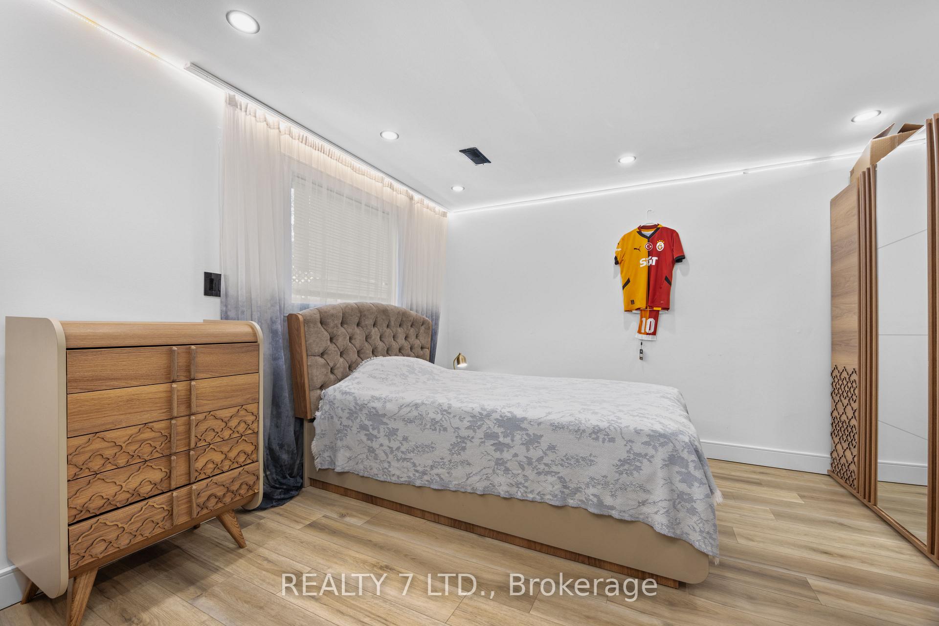 Photo 30 of 674 Vine Street, St. Catharines, Lakeshore — HOMEH