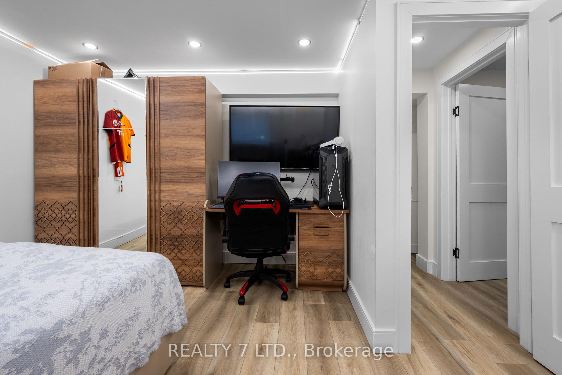 Photo 31 of 674 Vine Street, St. Catharines, Lakeshore — HOMEH