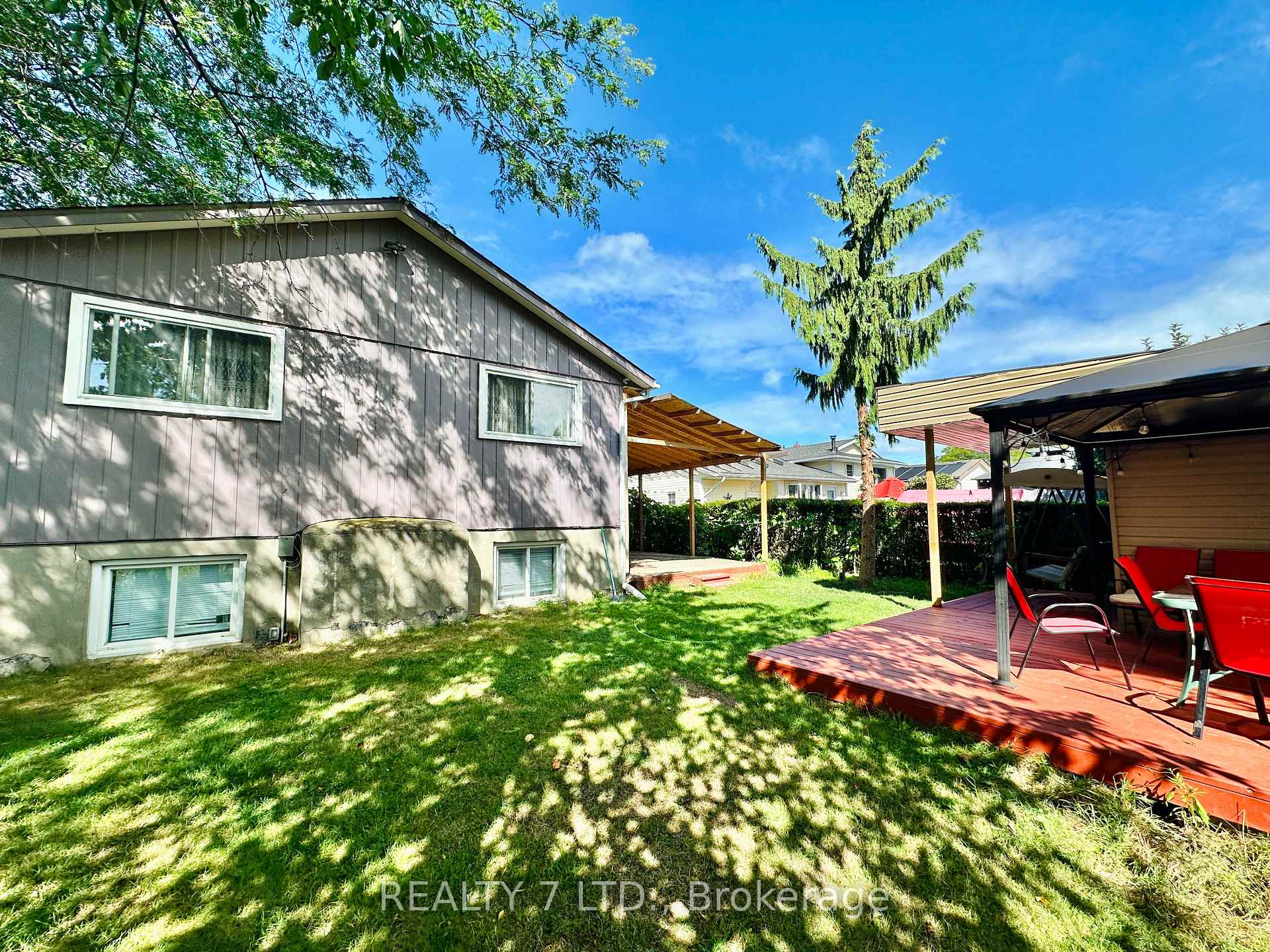 Photo 39 of 674 Vine Street, St. Catharines, Lakeshore — HOMEH