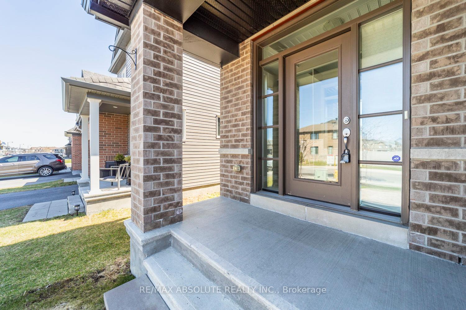 Photo 2 of 269 Kimpton Drive, Ottawa, Stittsville (North) — HOMEH