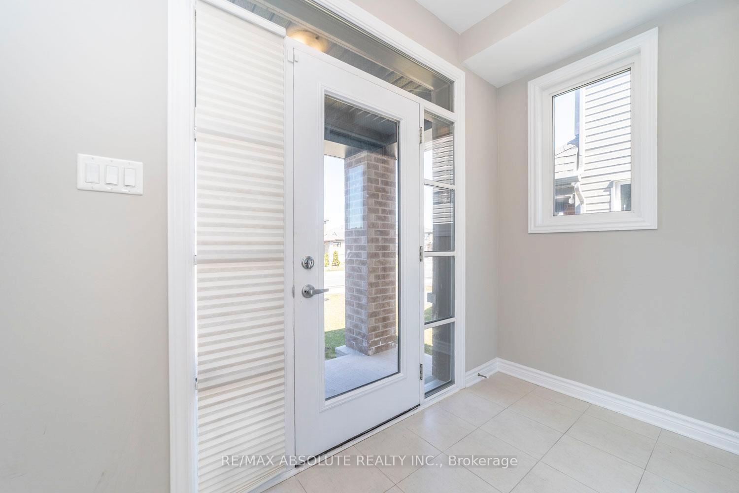 Photo 3 of 269 Kimpton Drive, Ottawa, Stittsville (North) — HOMEH