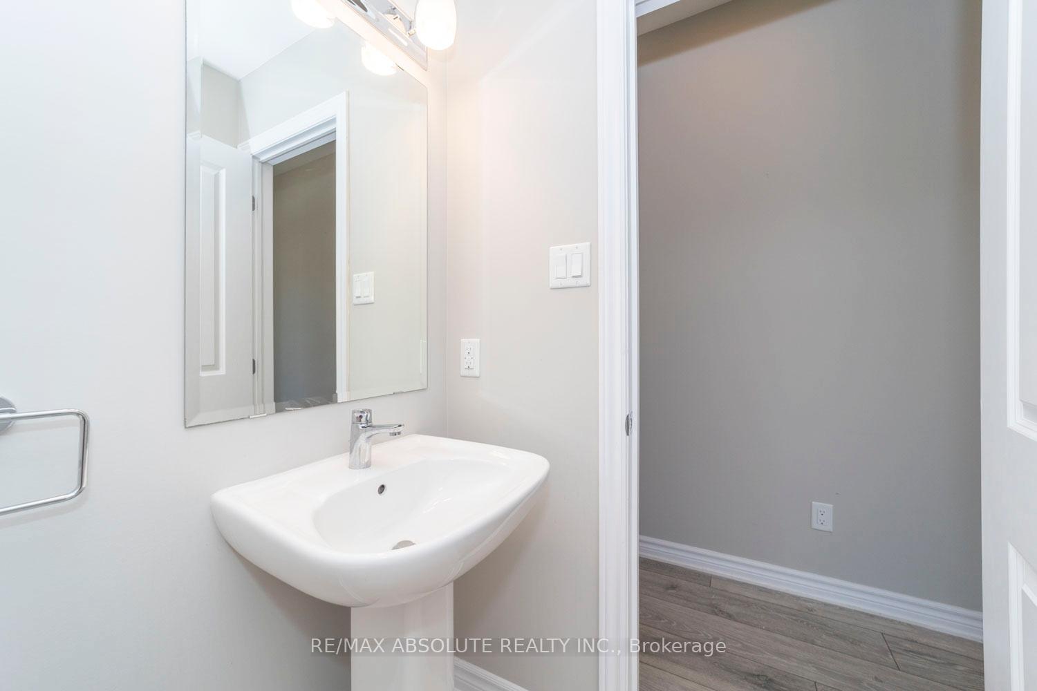 Photo 5 of 269 Kimpton Drive, Ottawa, Stittsville (North) — HOMEH