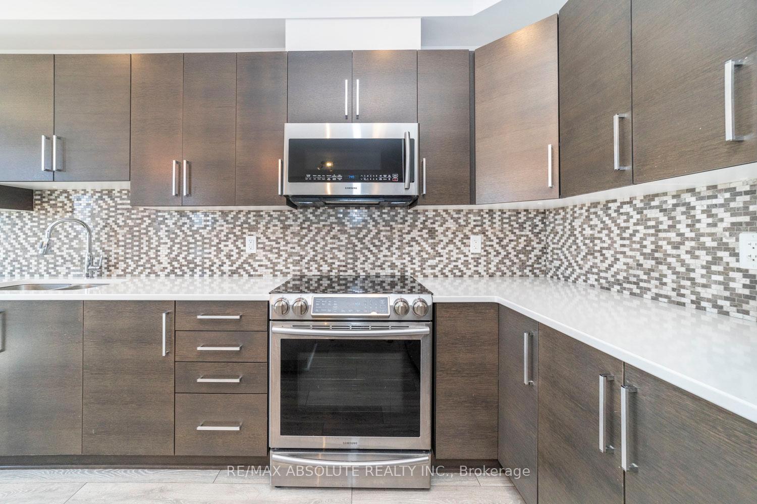Photo 11 of 269 Kimpton Drive, Ottawa, Stittsville (North) — HOMEH
