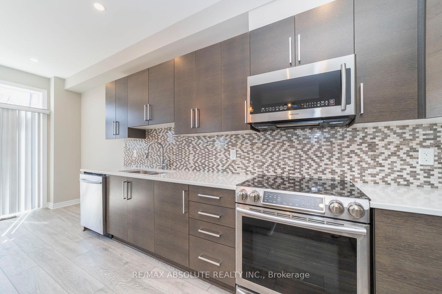 Photo 13 of 269 Kimpton Drive, Ottawa, Stittsville (North) — HOMEH