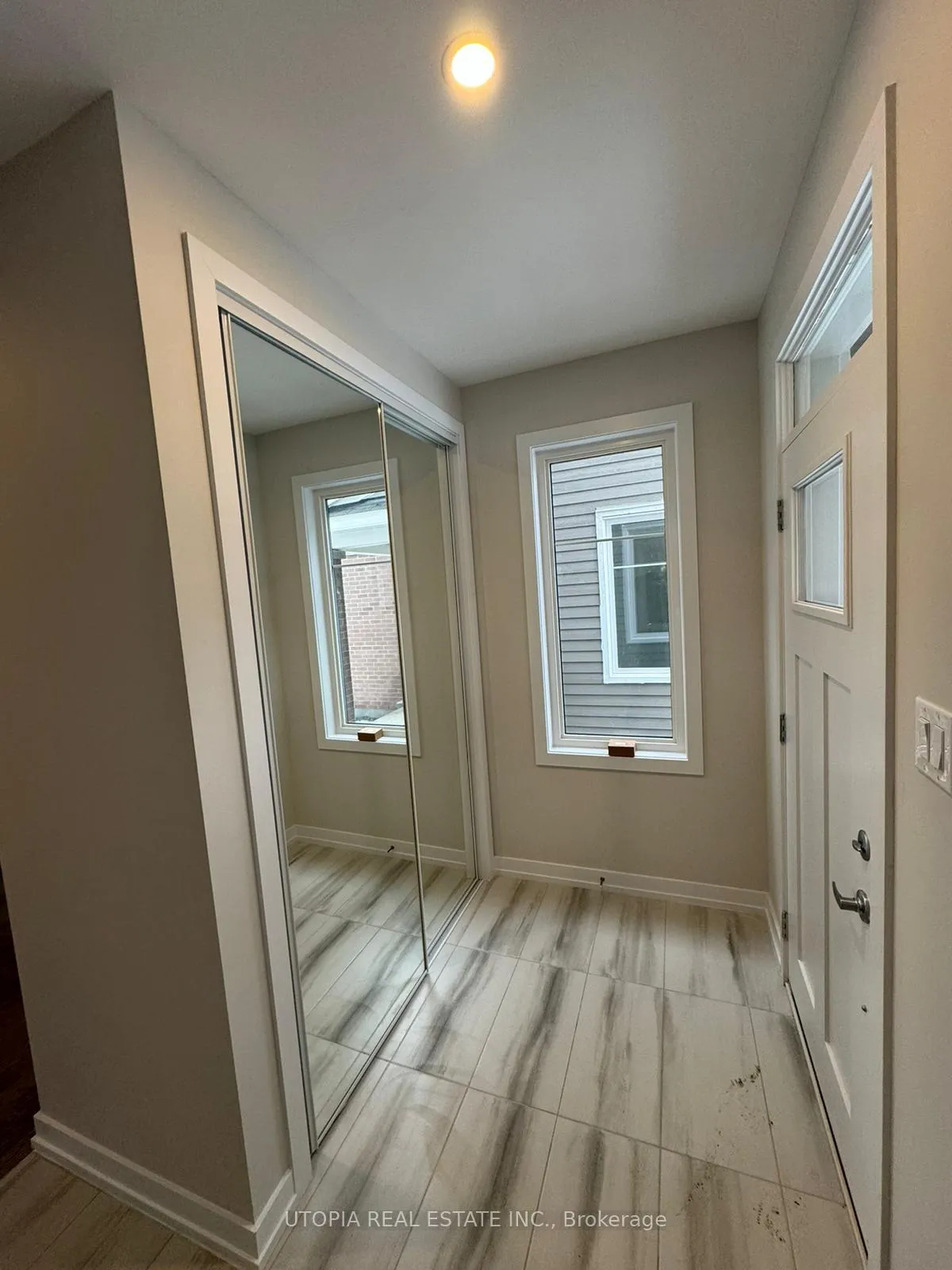 Photo 18 of 110 Hackamore Crescent, Ottawa, Goulbourn Twp From Franktown Rd/South To Rideau — HOMEH