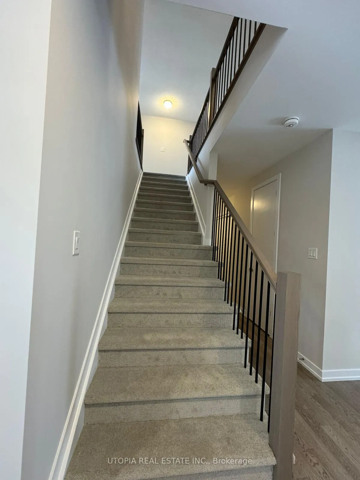 Photo 36 of 110 Hackamore Crescent, Ottawa, Goulbourn Twp From Franktown Rd/South To Rideau — HOMEH