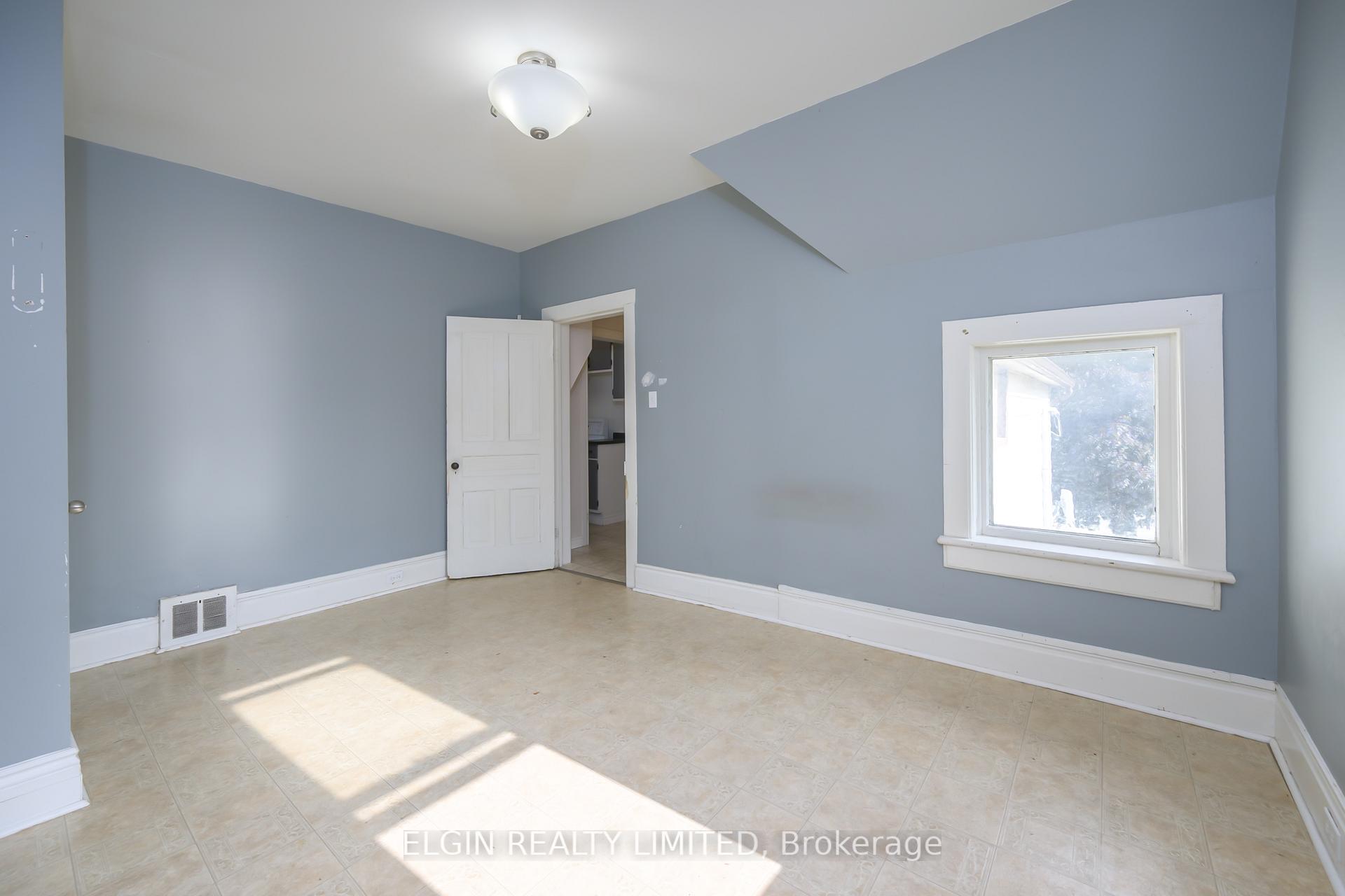 Photo 15 of 178 Wellington Street, St. Thomas — HOMEH